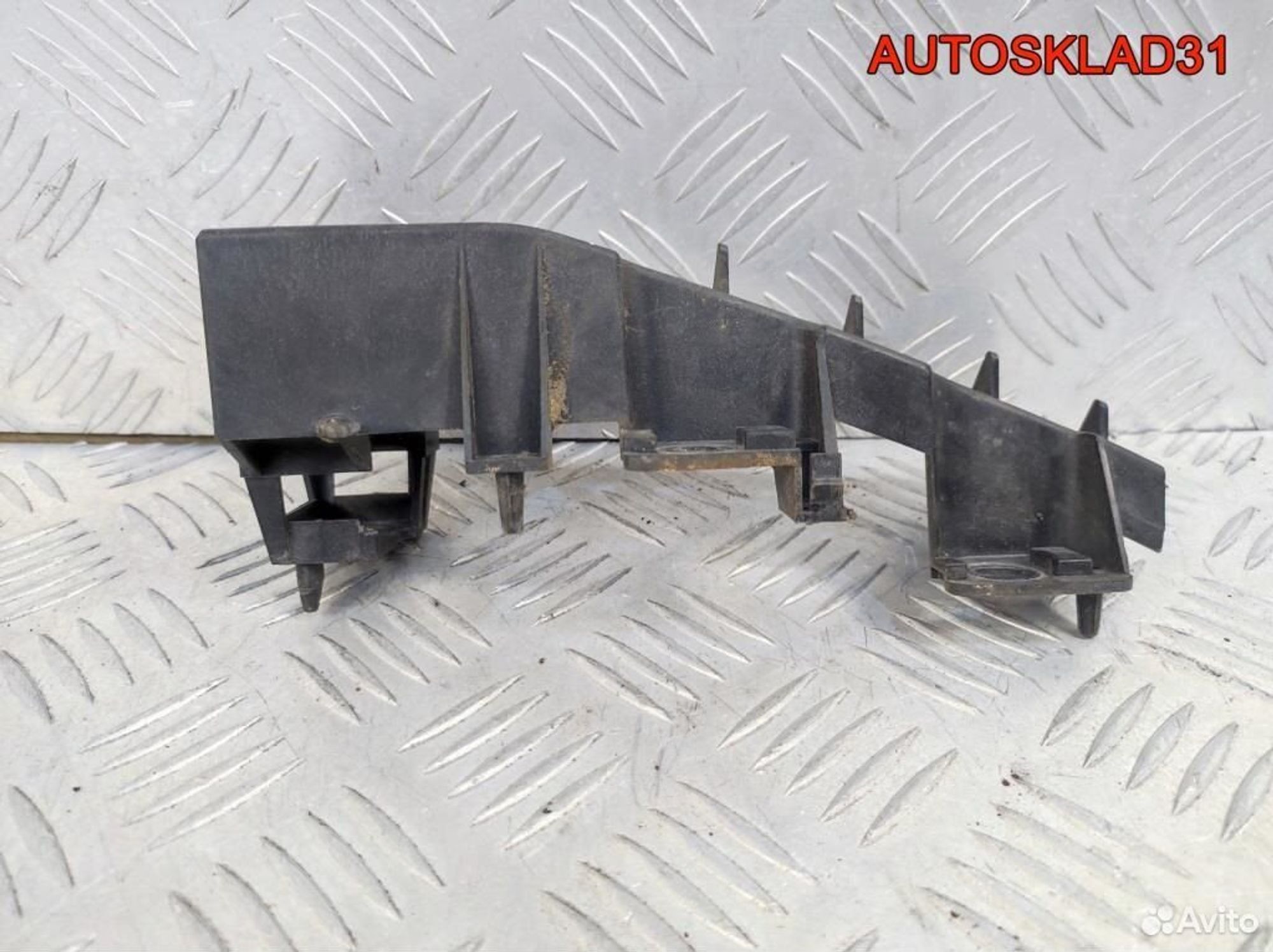 Направляющая переднего бампера левая Mazda 5 CR, 900 рублей, Дубовое