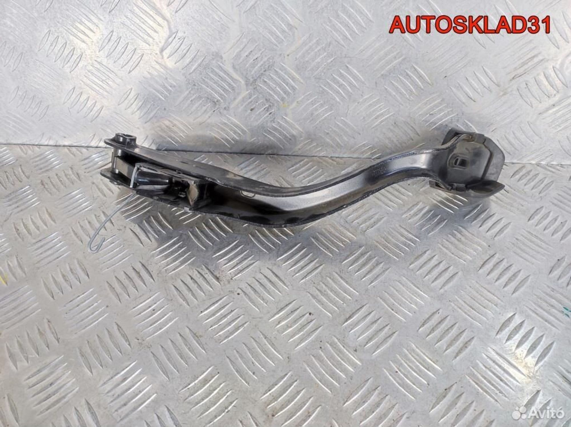 Педаль тормоза МКПП VW Passat B5 8D1721140, 600 рублей, Дубовое