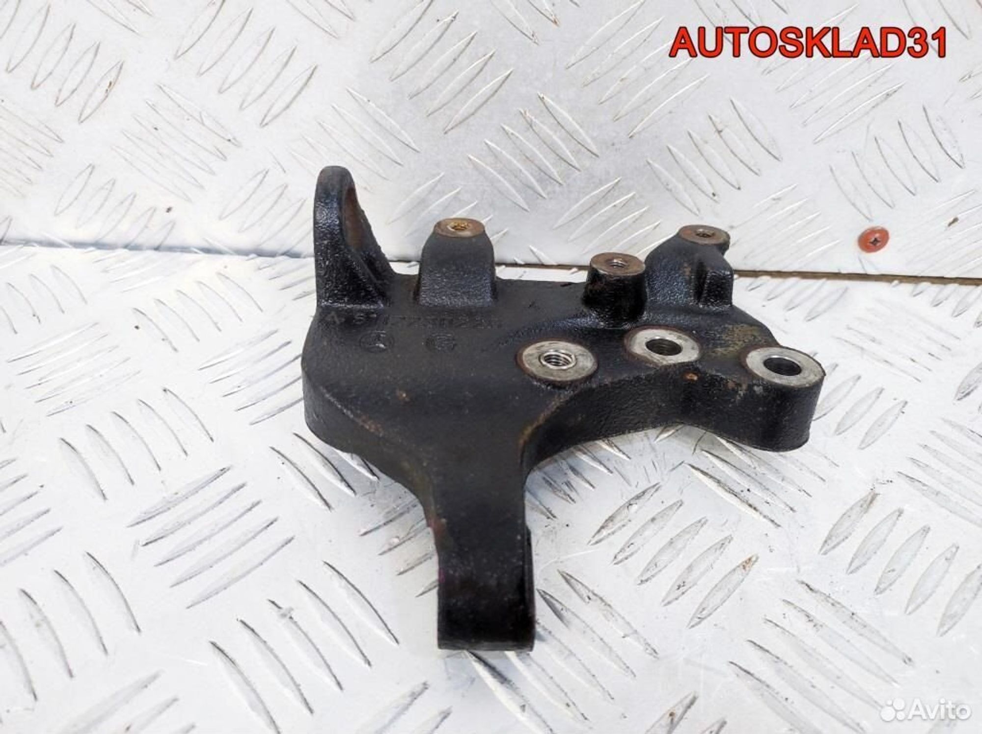 Кронштейн Mercedes Benz Vito 638 A6112230226, 1300 рублей, Дубовое