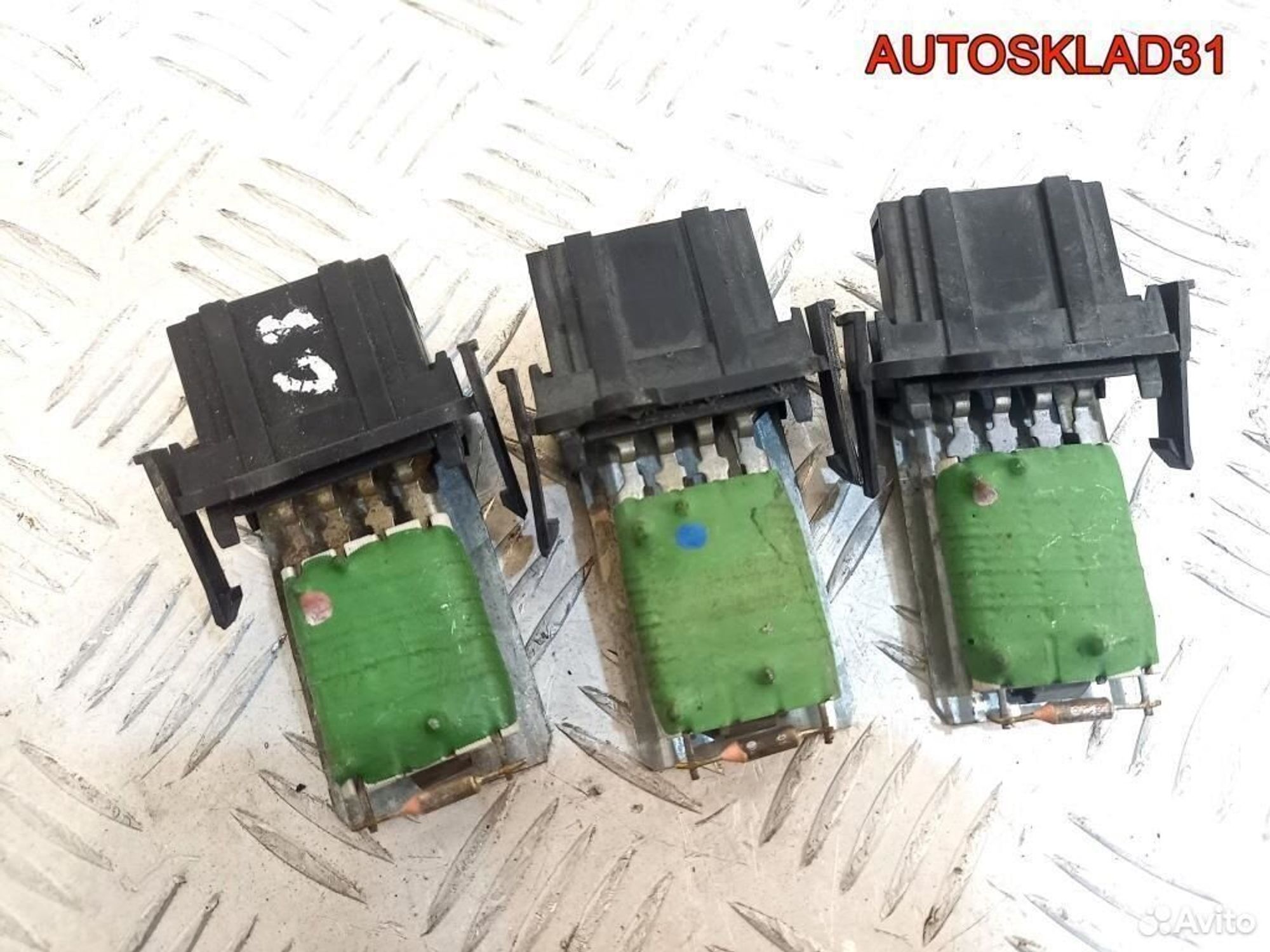 Резистор отопителя Volkswagen Golf 3 3131090055, 600 рублей, Дубовое