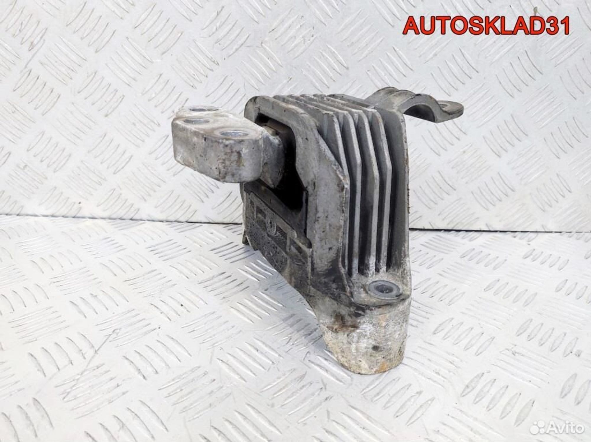 Опора двигателя правая Opel Astra J 13347451, 2100 рублей, Дубовое