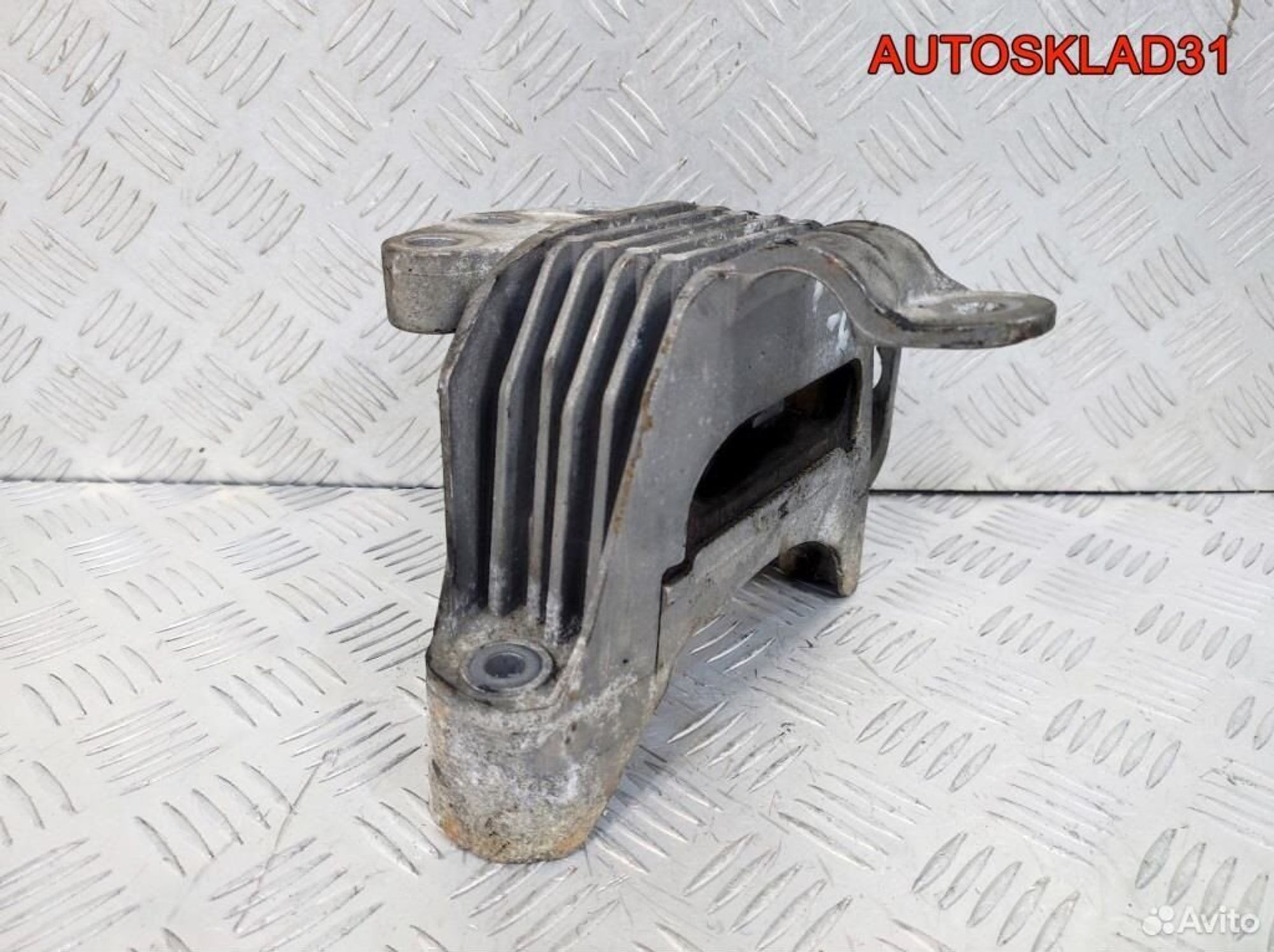 Опора двигателя правая Opel Astra J 13347451, 2100 рублей, Дубовое