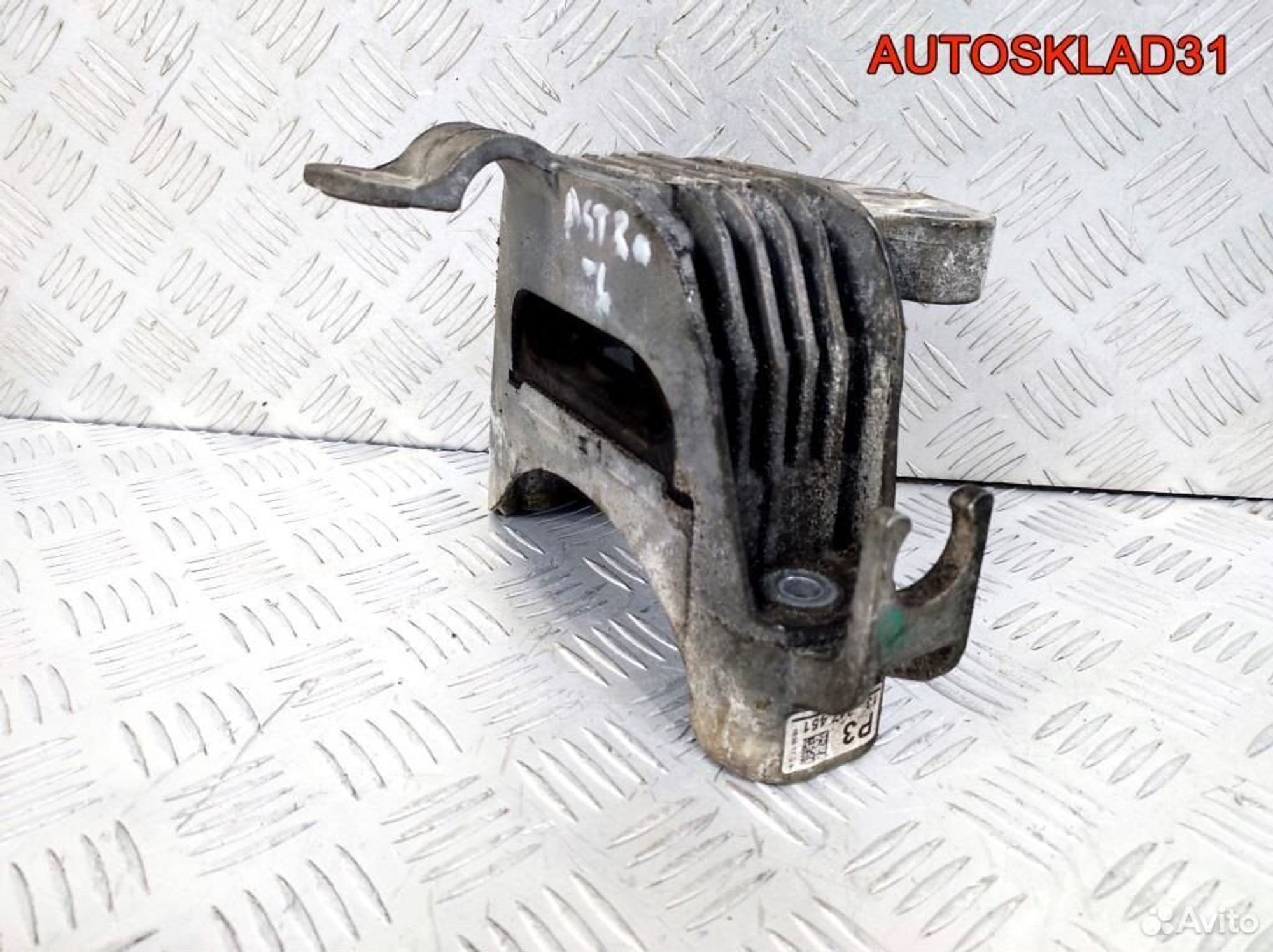 Опора двигателя правая Opel Astra J 13347451, 2100 рублей, Дубовое