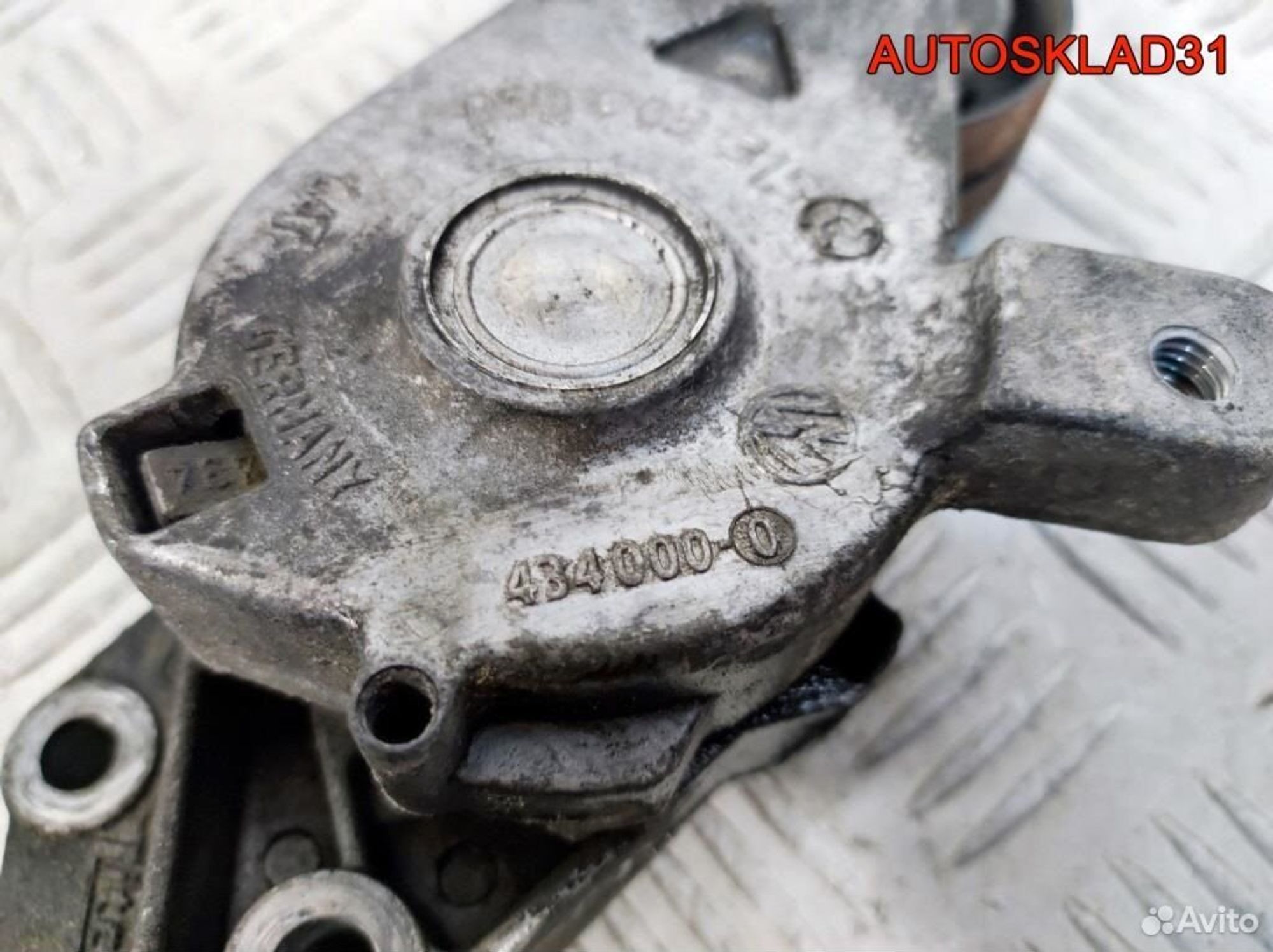 Натяжитель ремня VW Golf 4 1.9 AHF 038903315C, 500 рублей, Дубовое