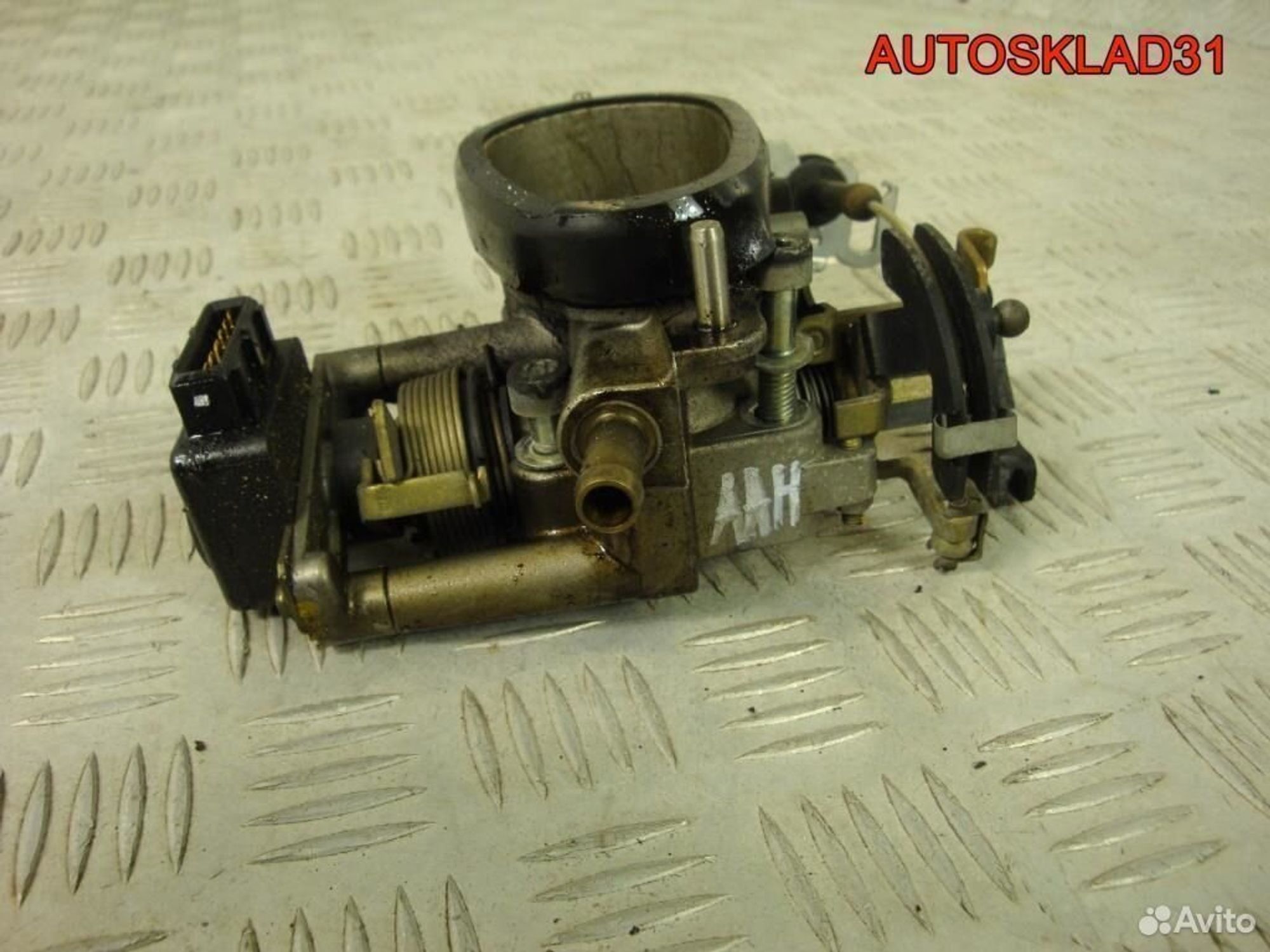 Дроссельная заслонка Audi 100 C4 2,8 AAH 078133154, 2900 рублей, Дубовое