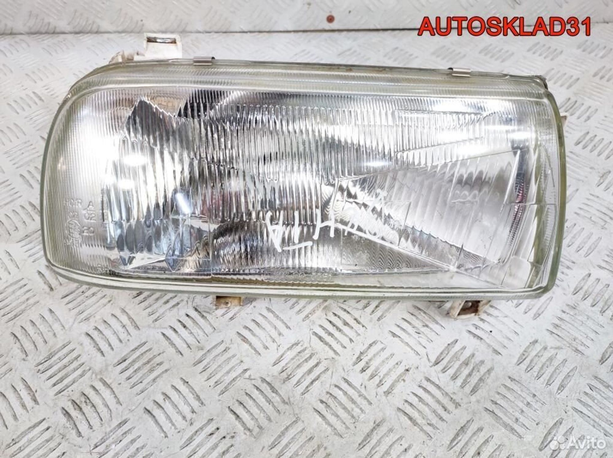 Фара правая Volkswagen Vento 203351082B, 2100 рублей, Дубовое