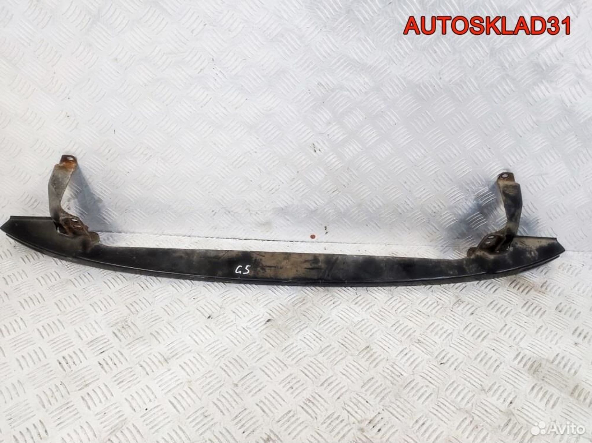 Кронштейн переднего бампера VW Golf 5 1K0807093A, 900 рублей, Дубовое