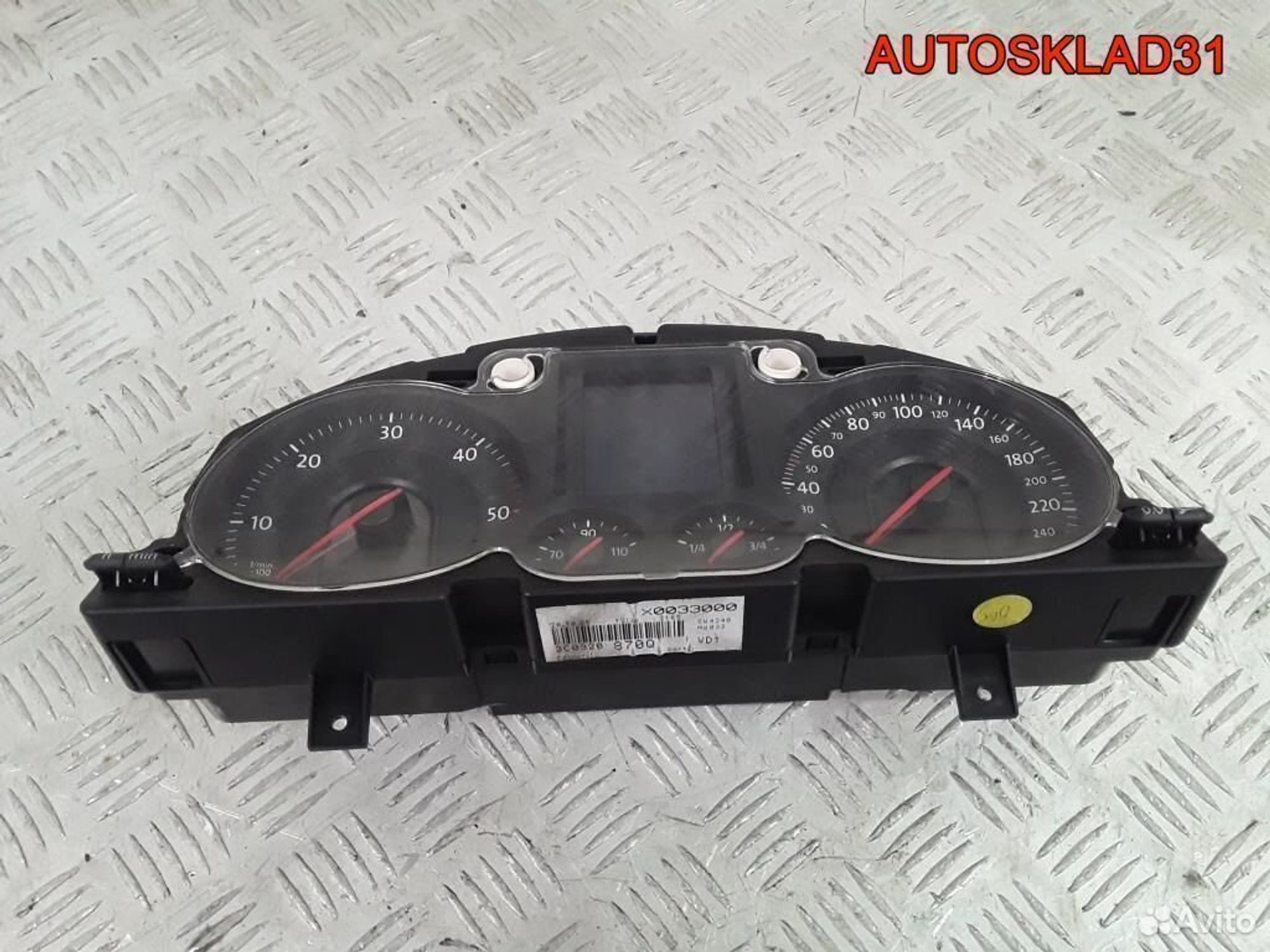 Панель приборов Volkswagen Passat B6 3C0920870Q, 3200 рублей, Дубовое