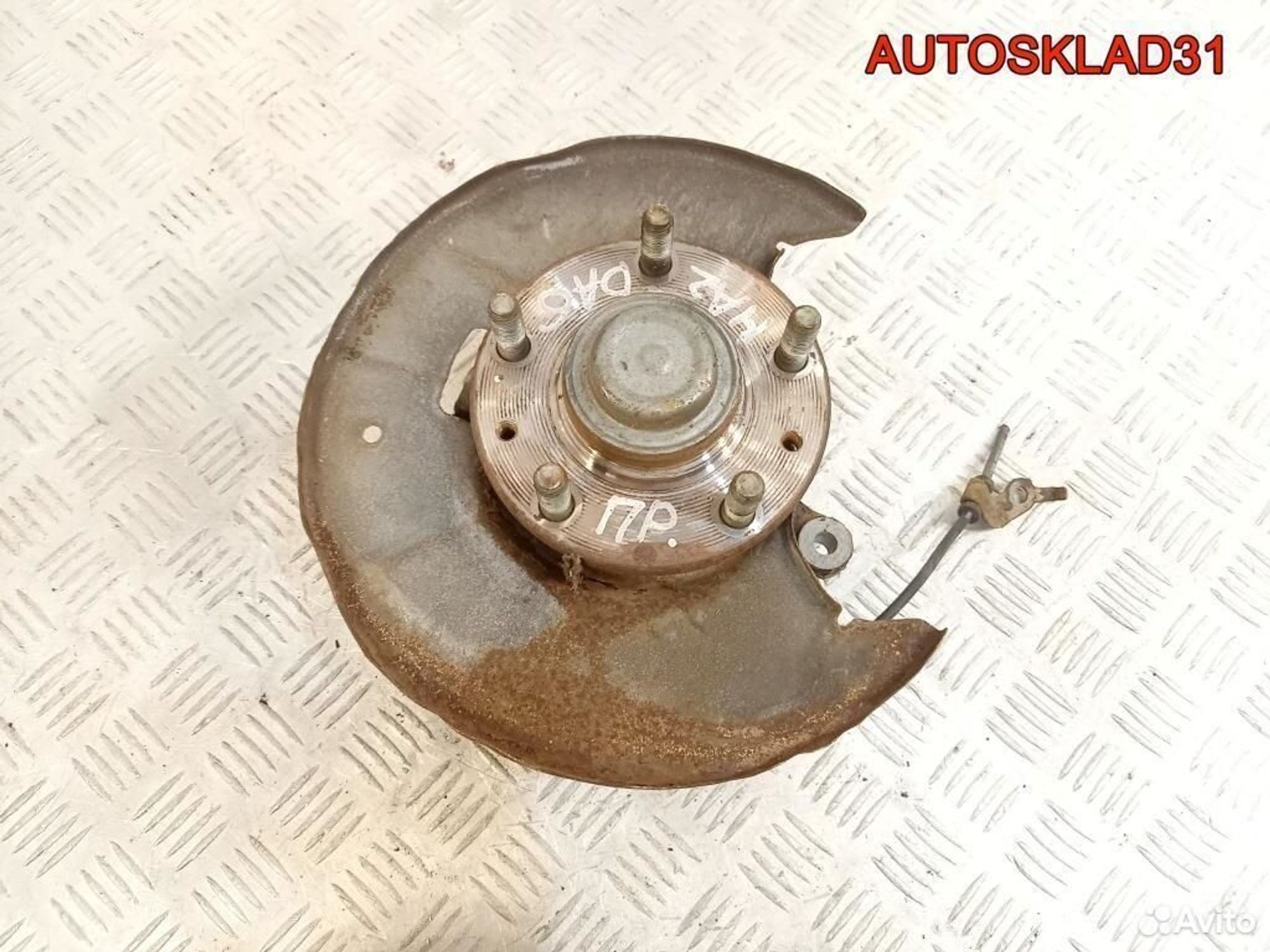 Кулак поворотный задний правый Mazda 6 gs1d2611x, 3300 рублей, Дубовое