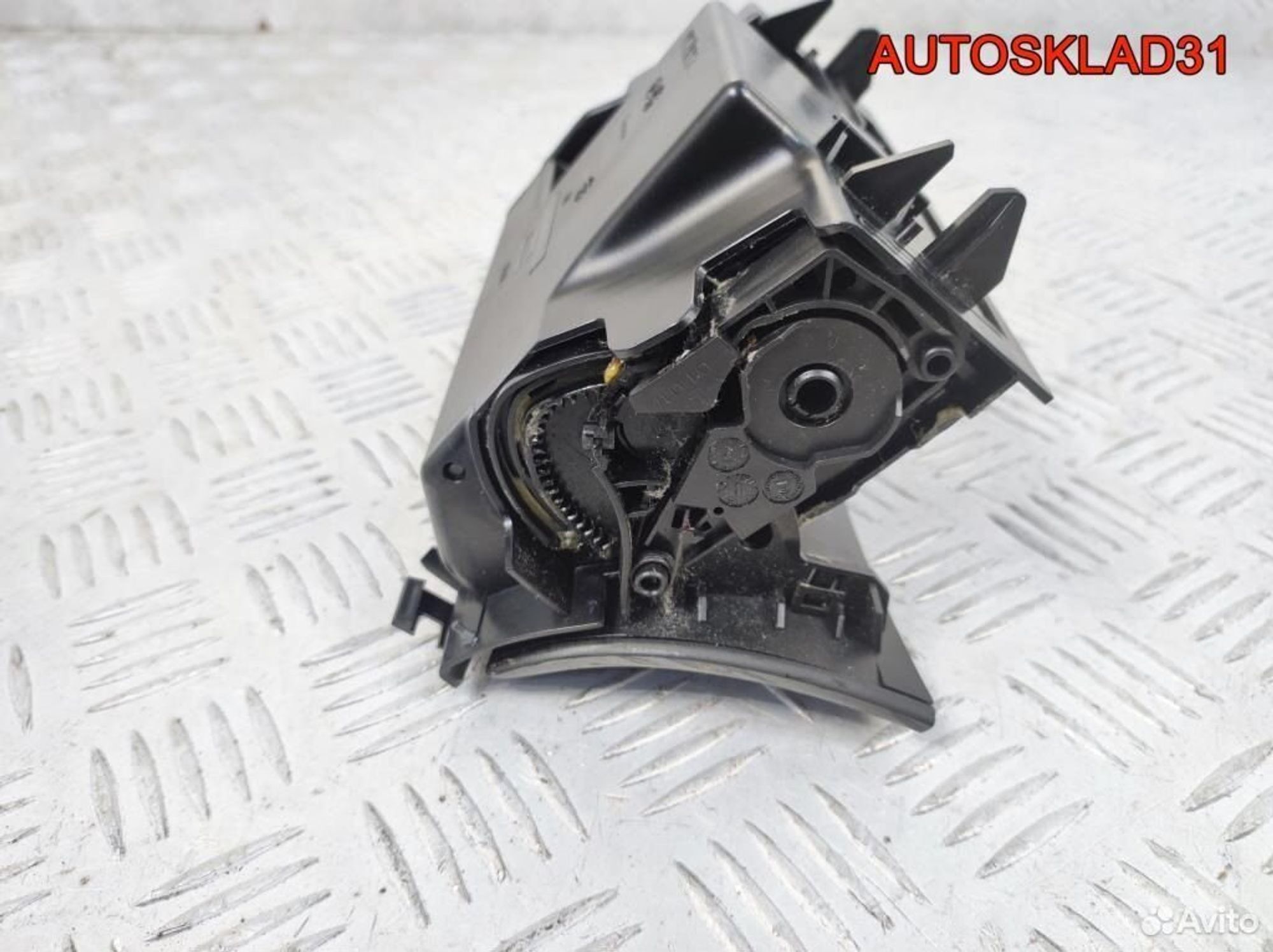 Пепельница передняя Mercedes Benz W211 A2118101330, 1700 рублей, Дубовое