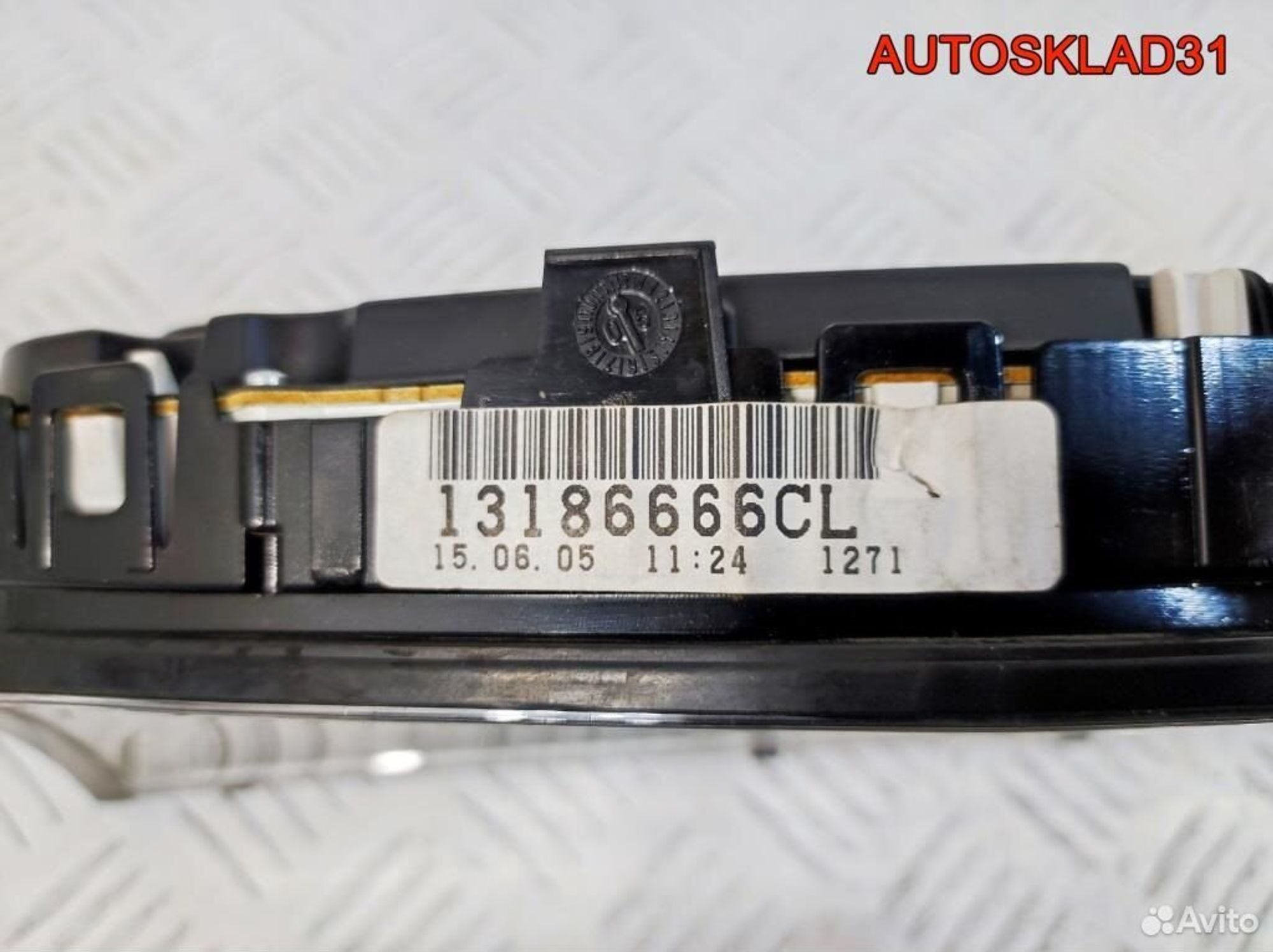 Панель приборов Opel Vectra C 13186666 Бензин, 2600 рублей, Дубовое