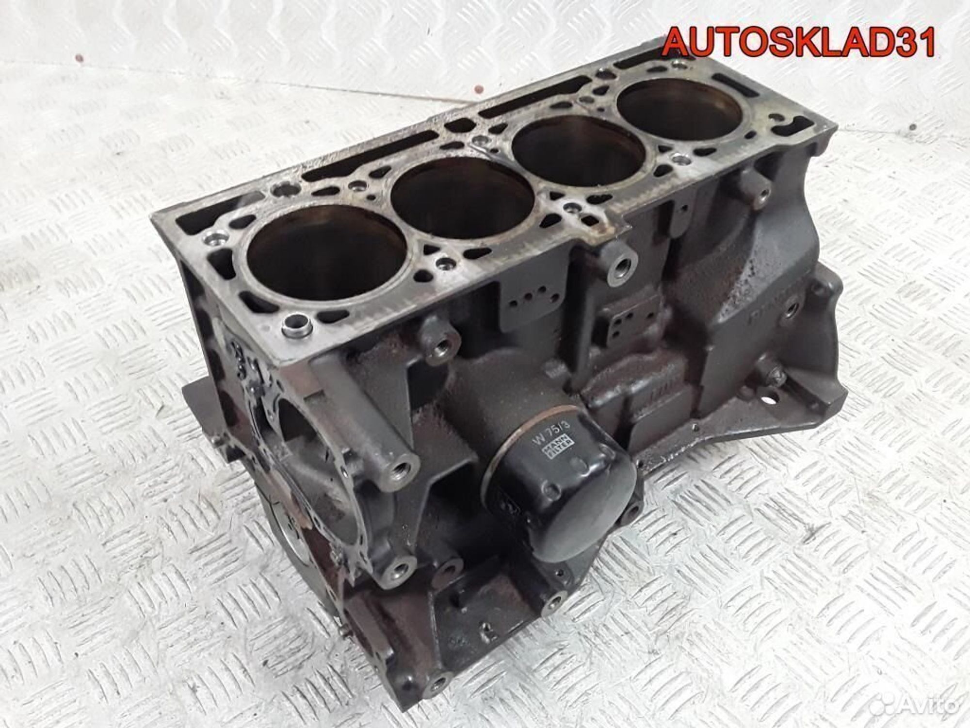 Блок цилиндров двигателя Renault Megane 2 K4M 748, 4500 рублей, Дубовое