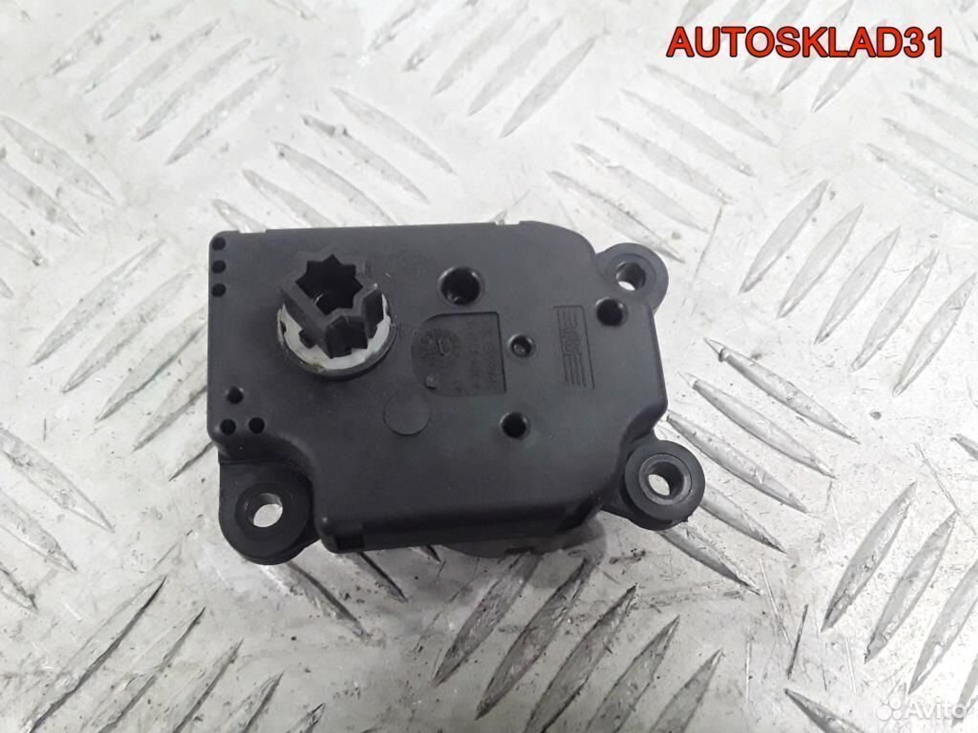 Сервопривод заслонки печки Mazda 3 BK 3m5h19e616ab, 600 рублей, Дубовое