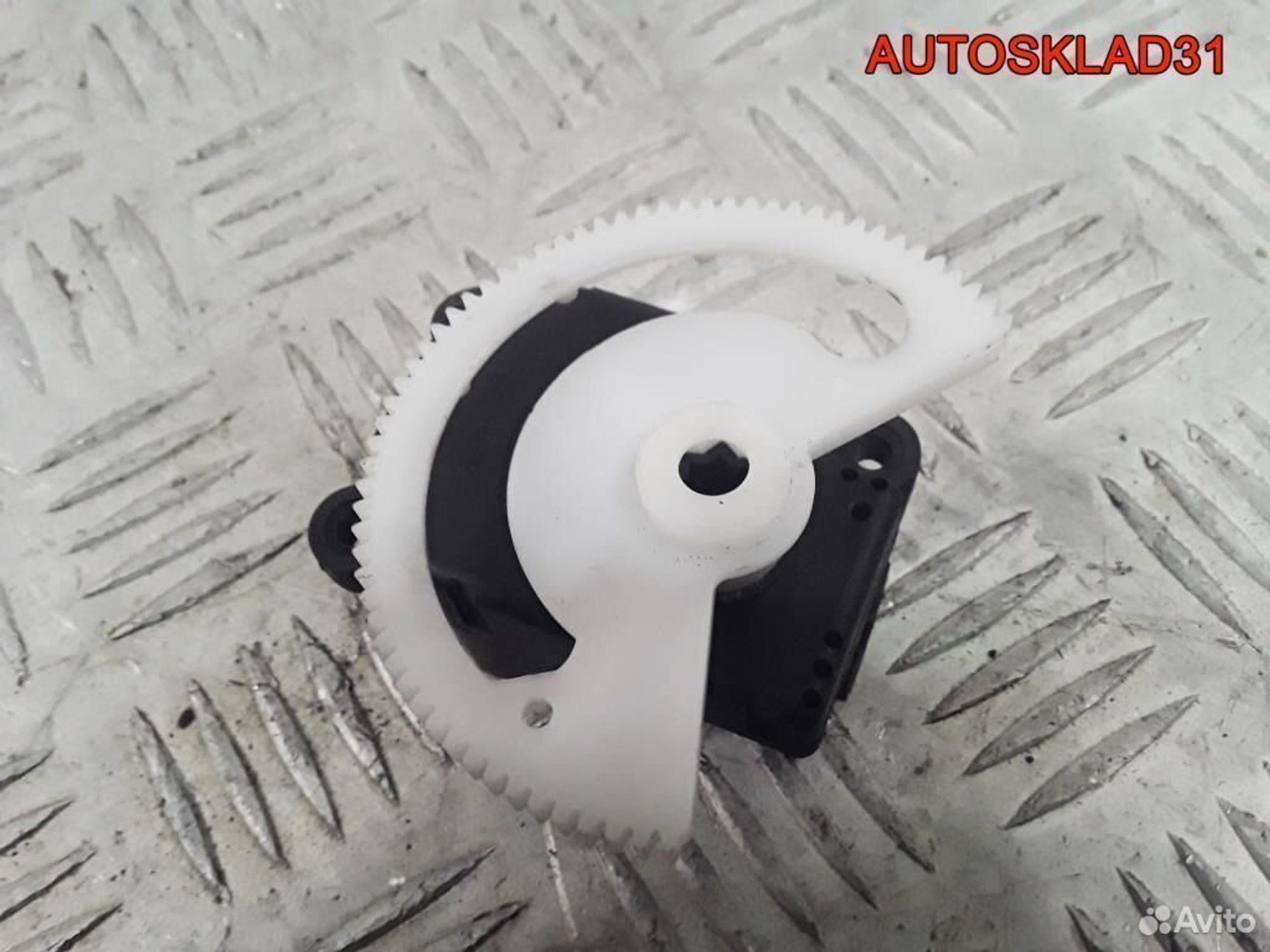 Сервопривод заслонки печки Mazda 3 BK 3m5h19e616ab, 600 рублей, Дубовое