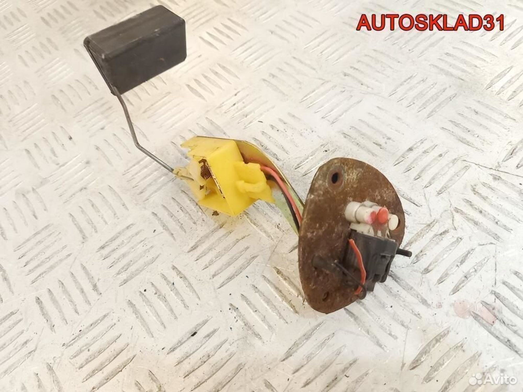 Датчик уровня топлива Mitsubishi Lancer 9 MR503462, 2500 рублей, Дубовое