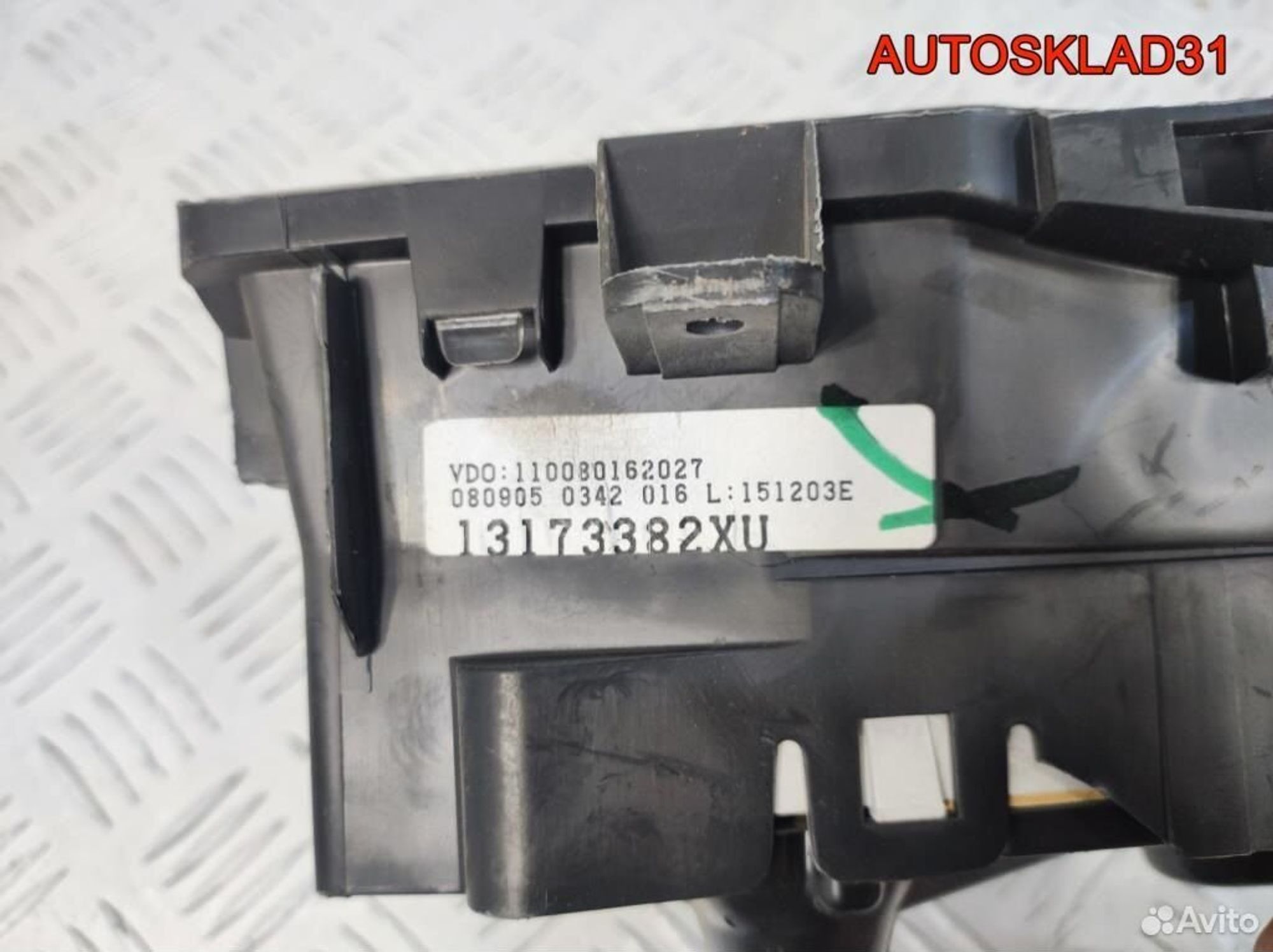 Панель приборов Opel Meriva A 13173382 Бензин, 2500 рублей, Дубовое