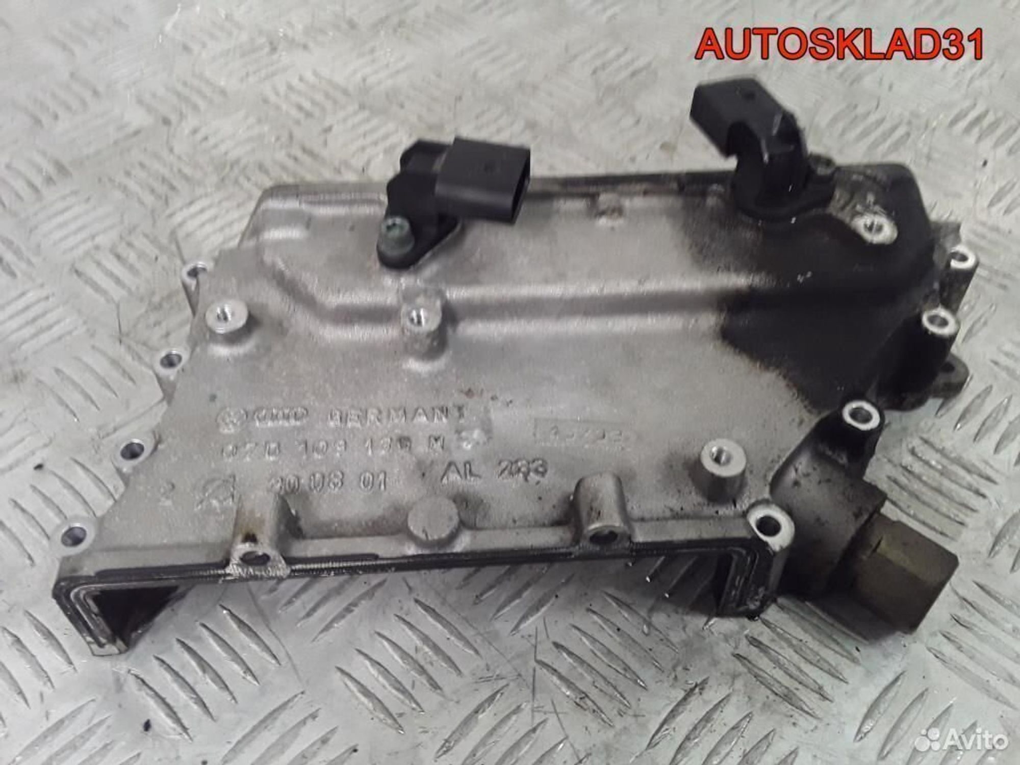 Крышка грм правая VW Passat B5+ 4.0 BDN 07D109130M, 1700 рублей, Дубовое