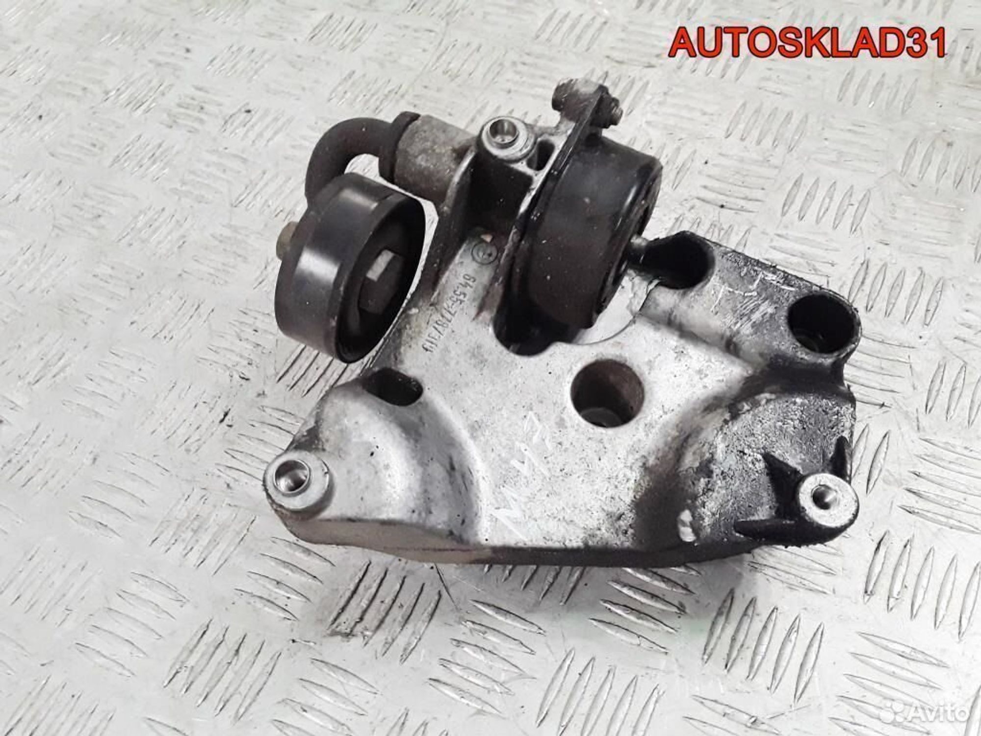 Кронштейн кондиционера BMW E46 2,0 M47 64557787319, 1300 рублей, Дубовое