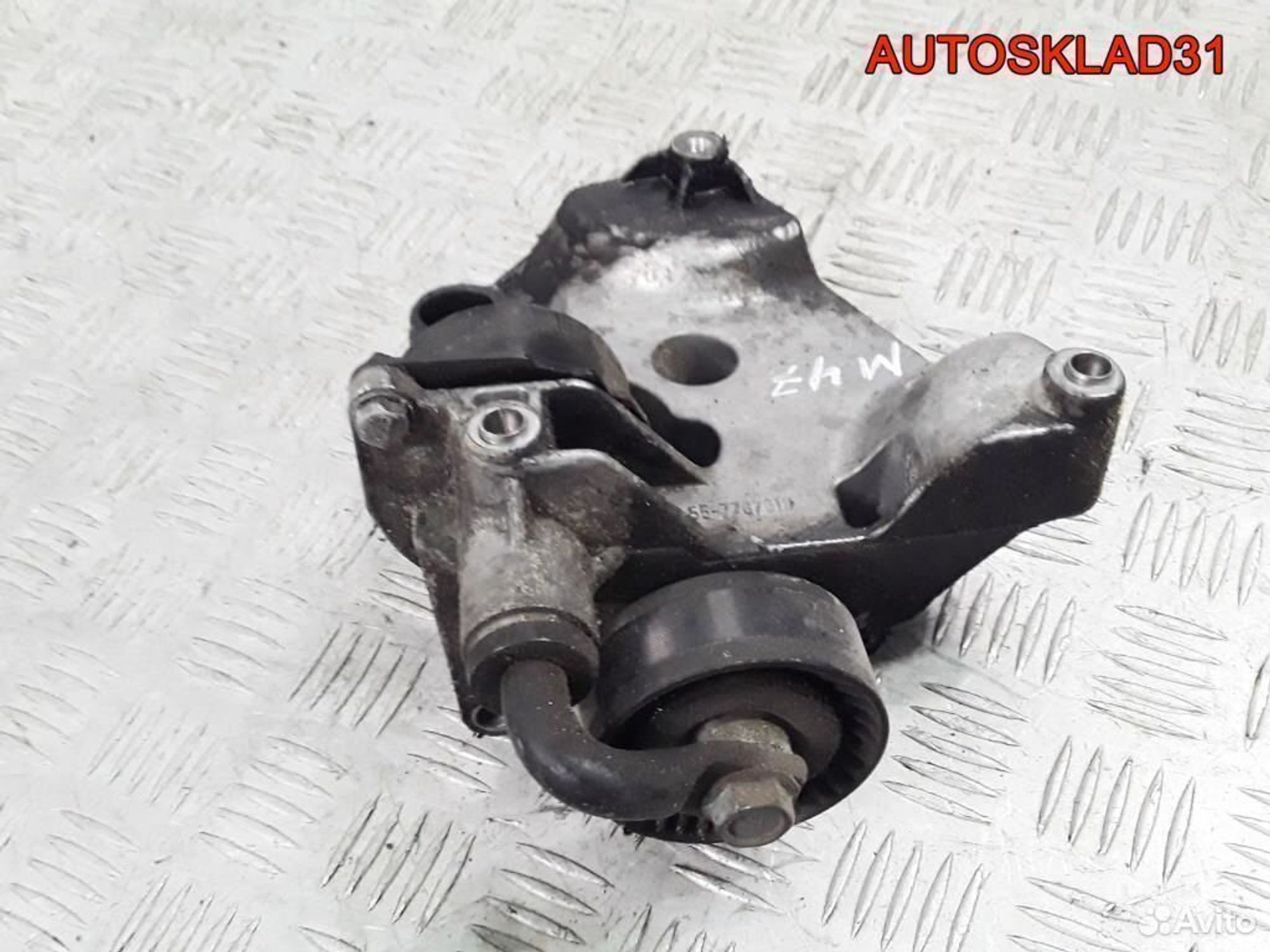 Кронштейн кондиционера BMW E46 2,0 M47 64557787319, 1300 рублей, Дубовое