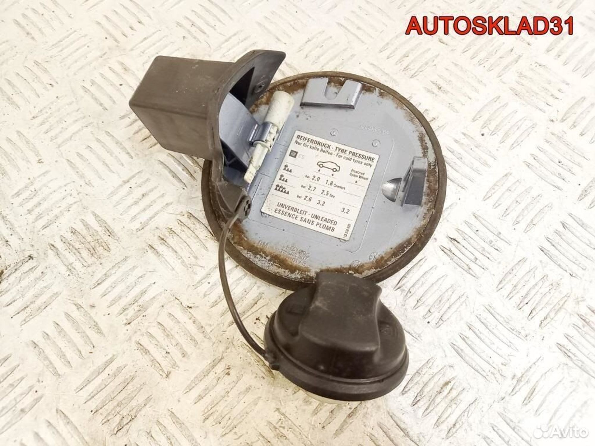 Лючок бензобака Opel Corsa D 13183307, 1100 рублей, Дубовое