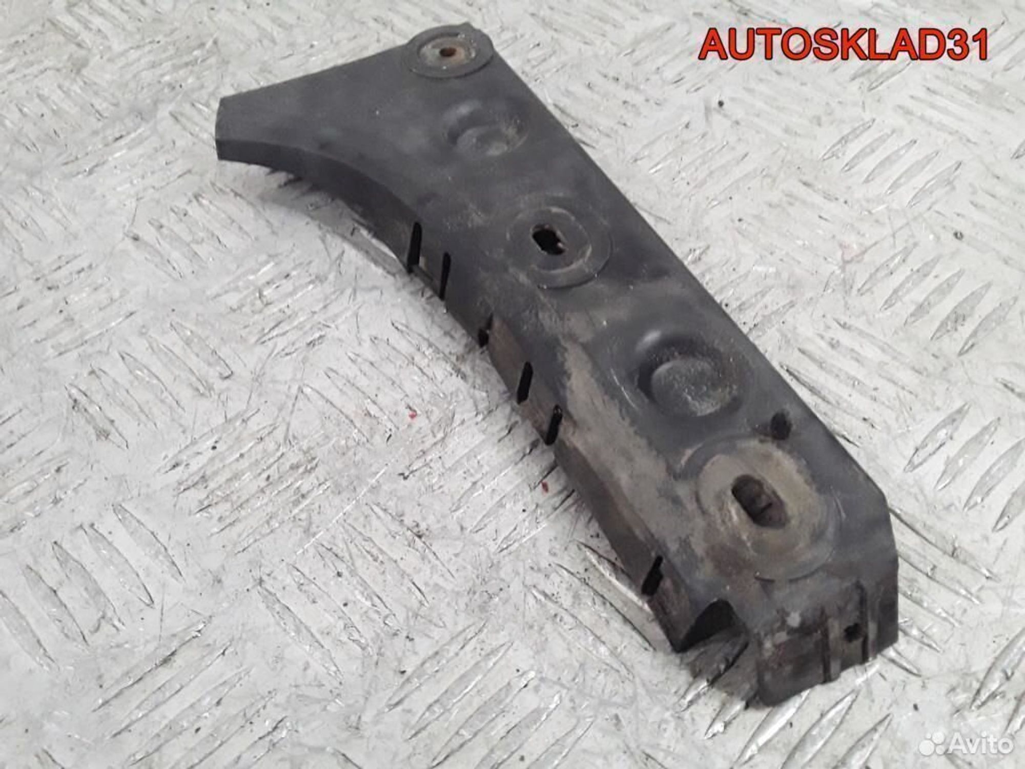 Направляющая переднего бампера левая Audi A6 C5, 600 рублей, Дубовое