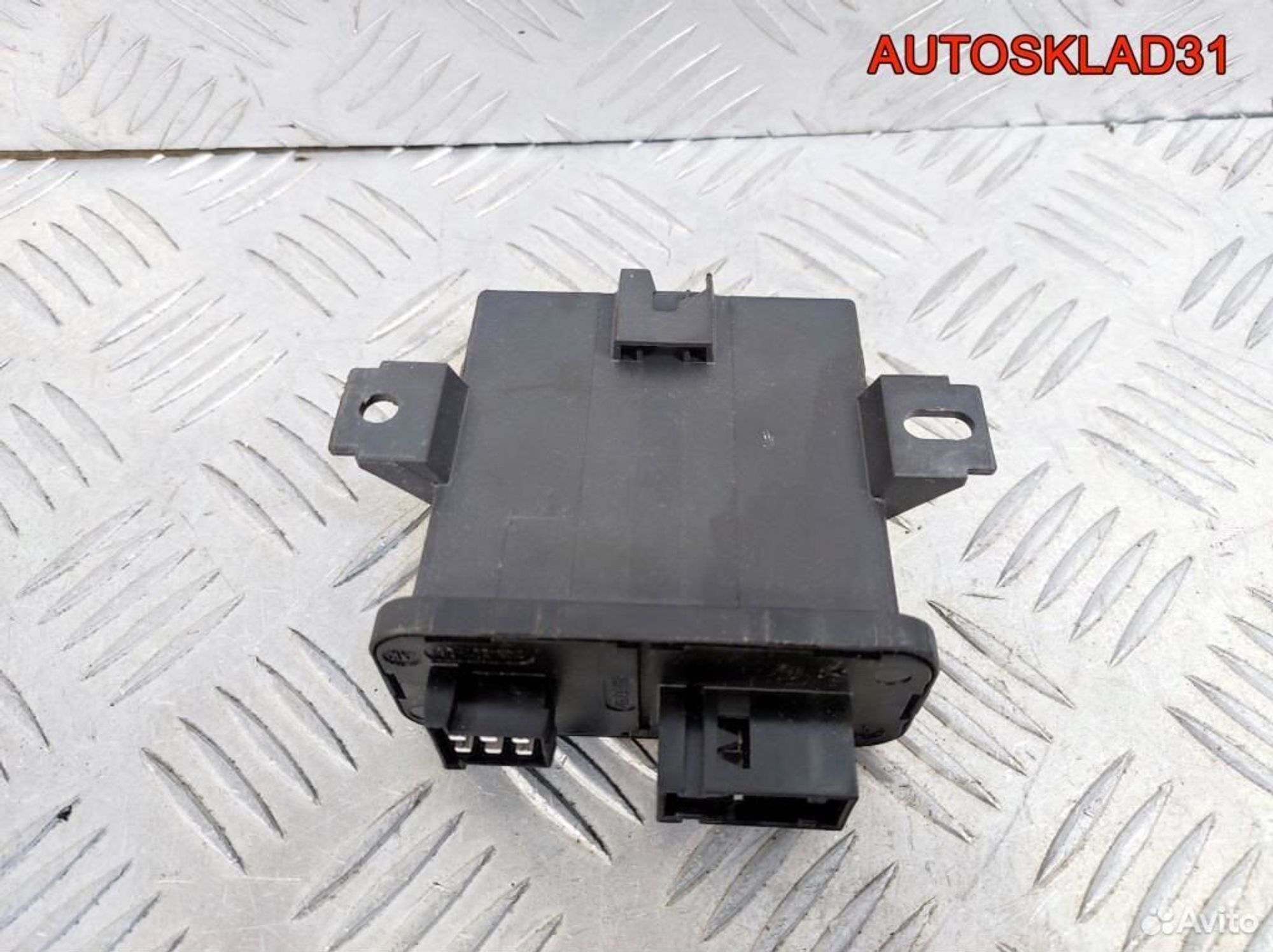 Блок управления светом Opel Astra J 13350670, 1700 рублей, Дубовое