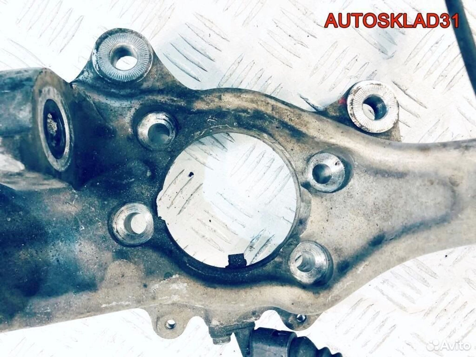 Кулак поворотный передний левый Audi A8 D3 4E0257G, 7000 рублей, Дубовое