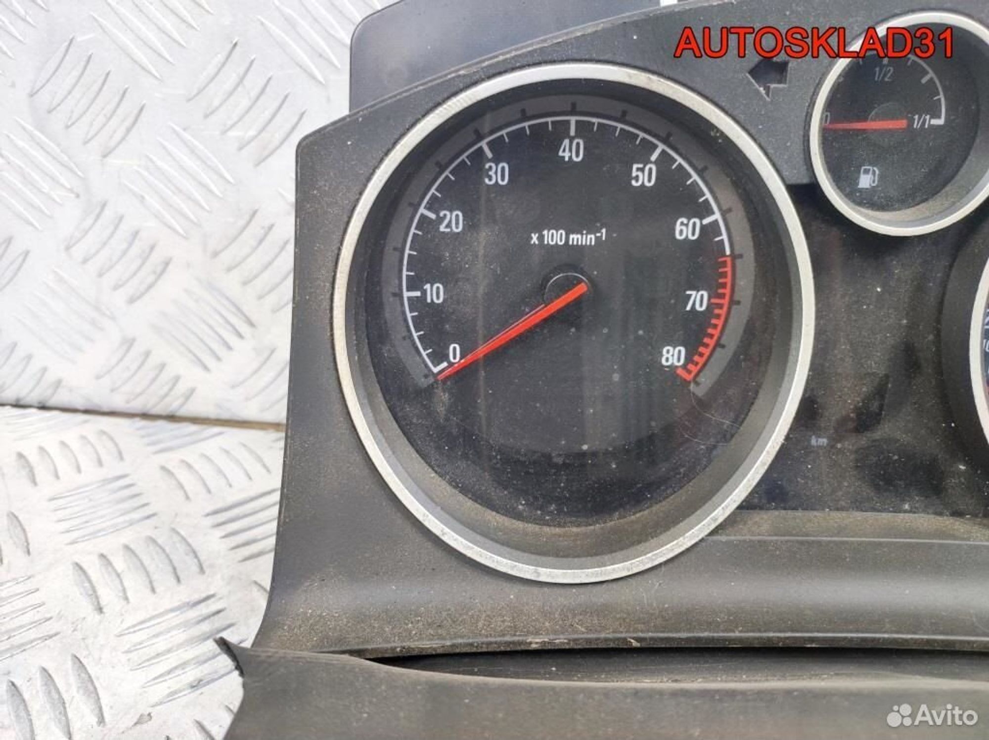 Панель приборов Opel Astra H 13216682 Бензин, 4500 рублей, Дубовое