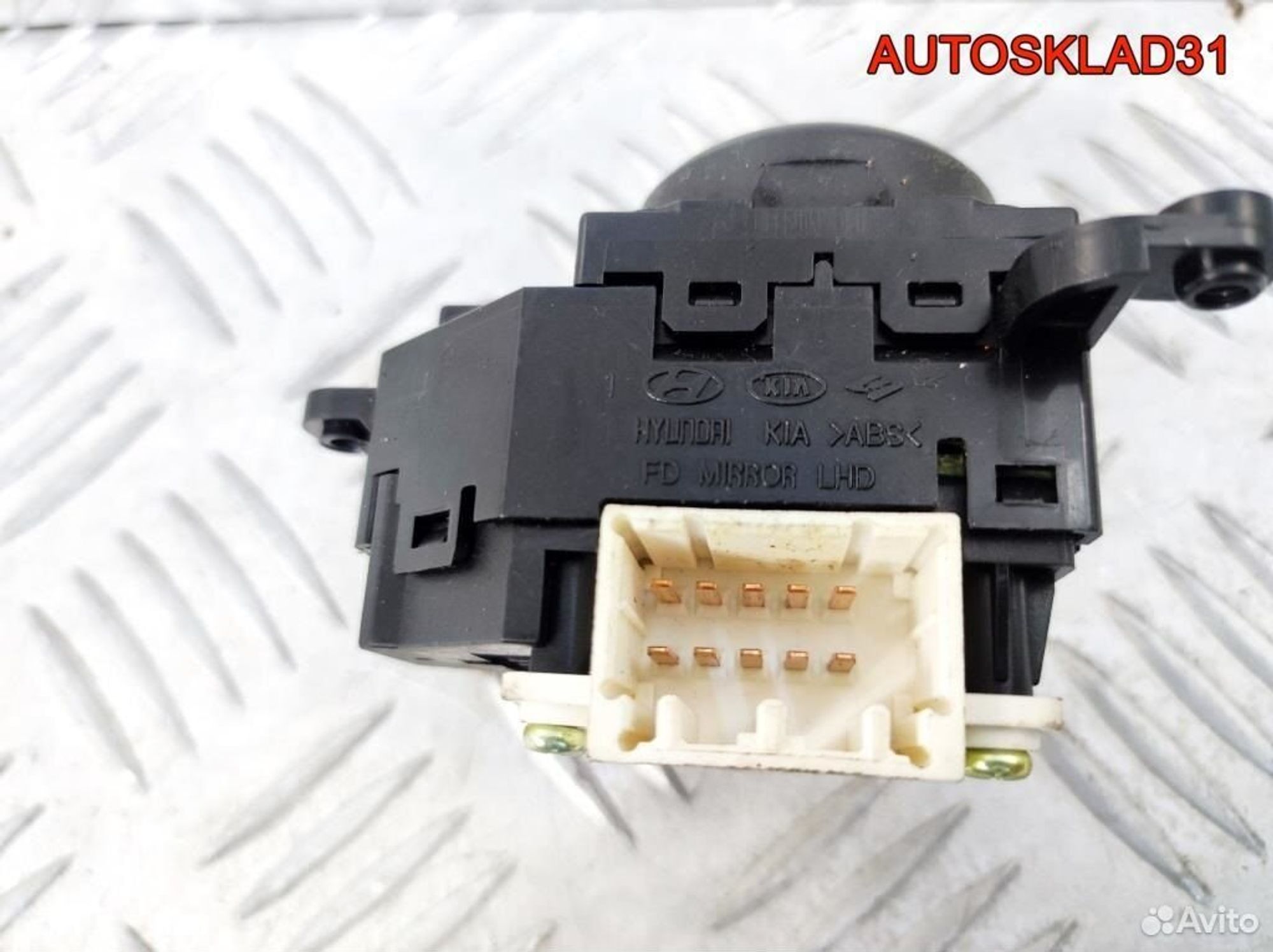 Переключатель регулировки зеркала Hyundai i30, 600 рублей, Дубовое