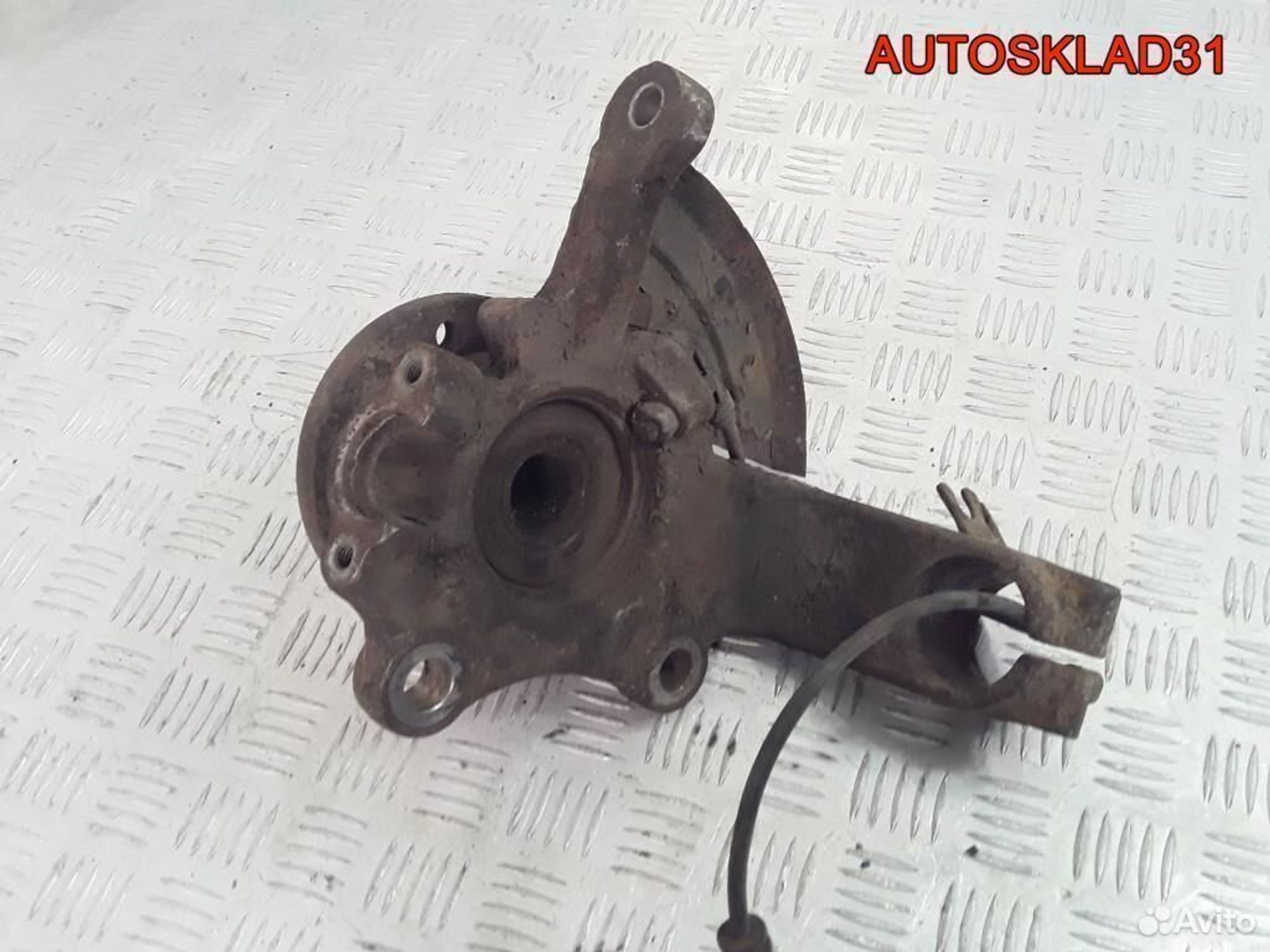 Кулак поворотный передний левый Sharan 7M0407255G, 2900 рублей, Дубовое