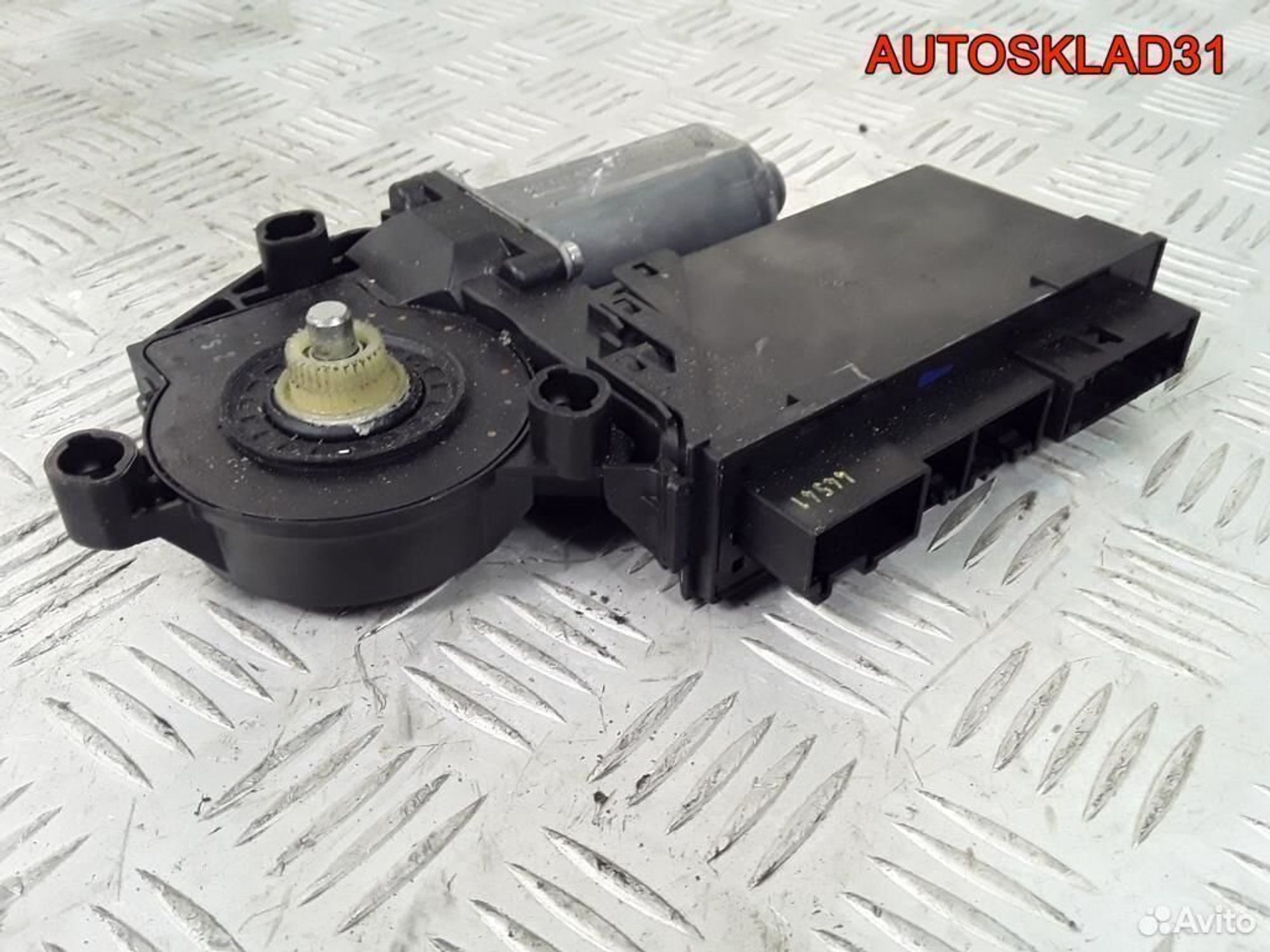 Моторчик стеклоподъемника левый Audi A4 B7, 1800 рублей, Дубовое