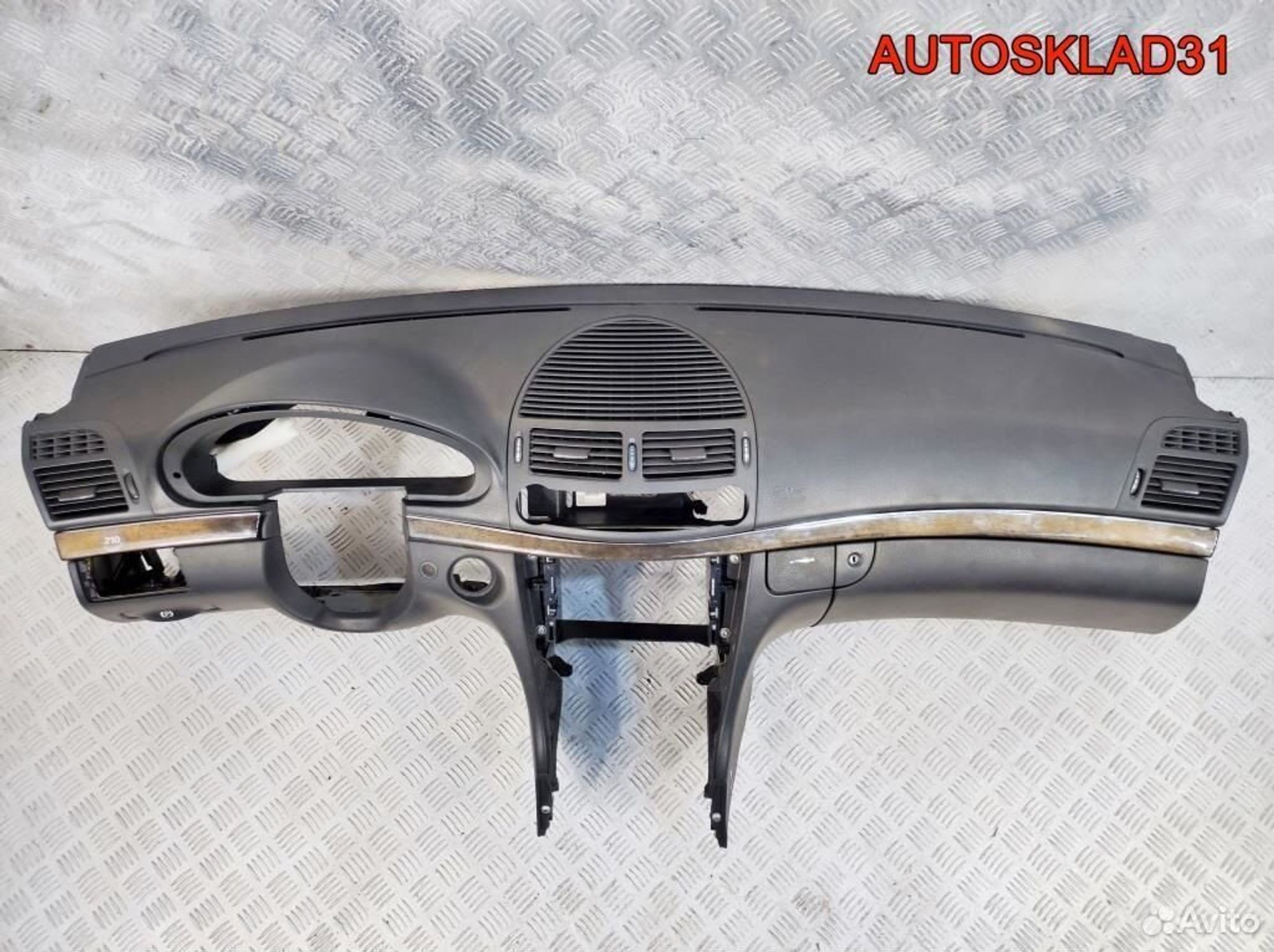 Торпедо Mercedes Benz W211 A2116800687, 10000 рублей, Дубовое