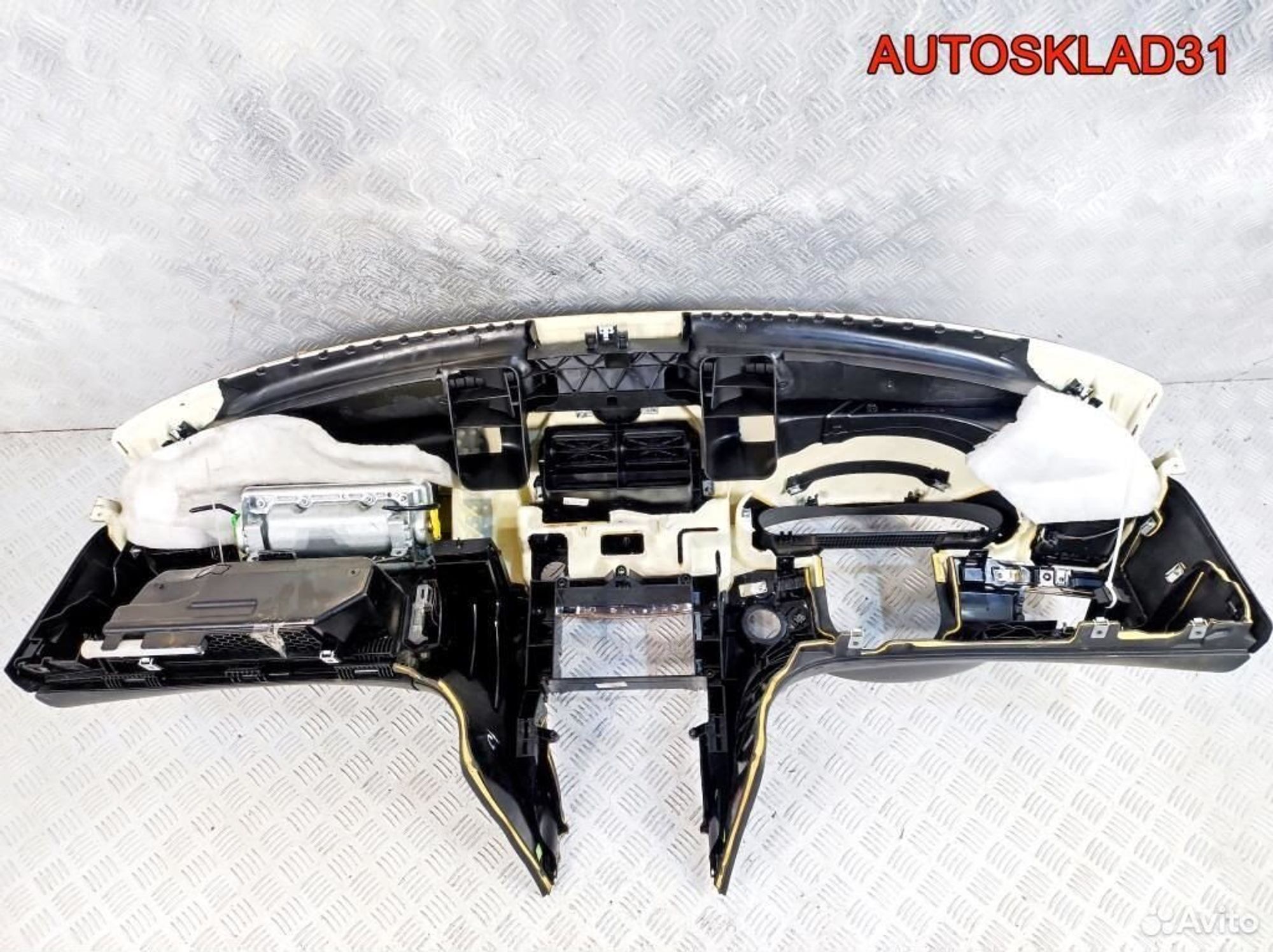 Торпедо Mercedes Benz W211 A2116800687, 10000 рублей, Дубовое