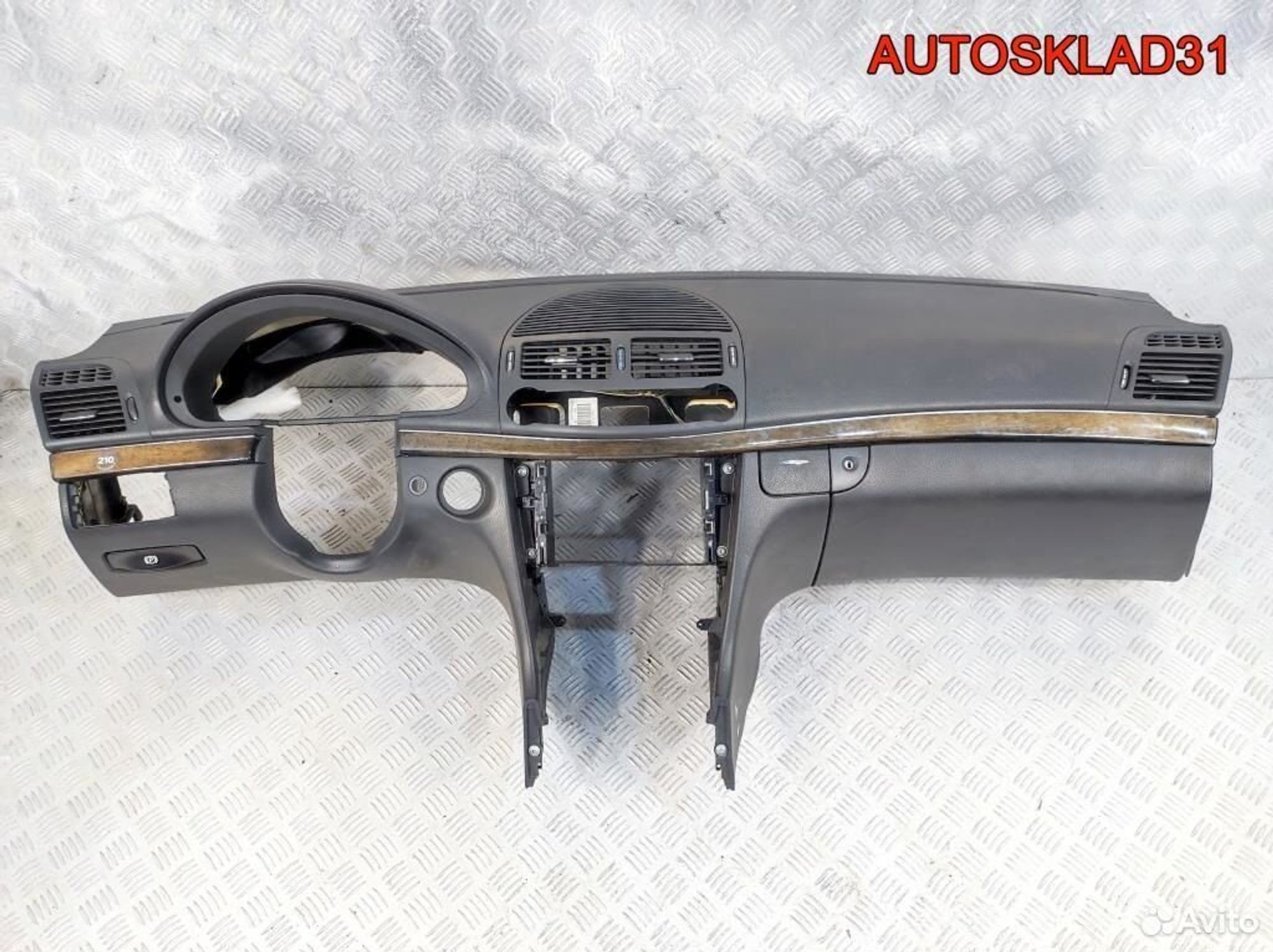 Торпедо Mercedes Benz W211 A2116800687, 10000 рублей, Дубовое
