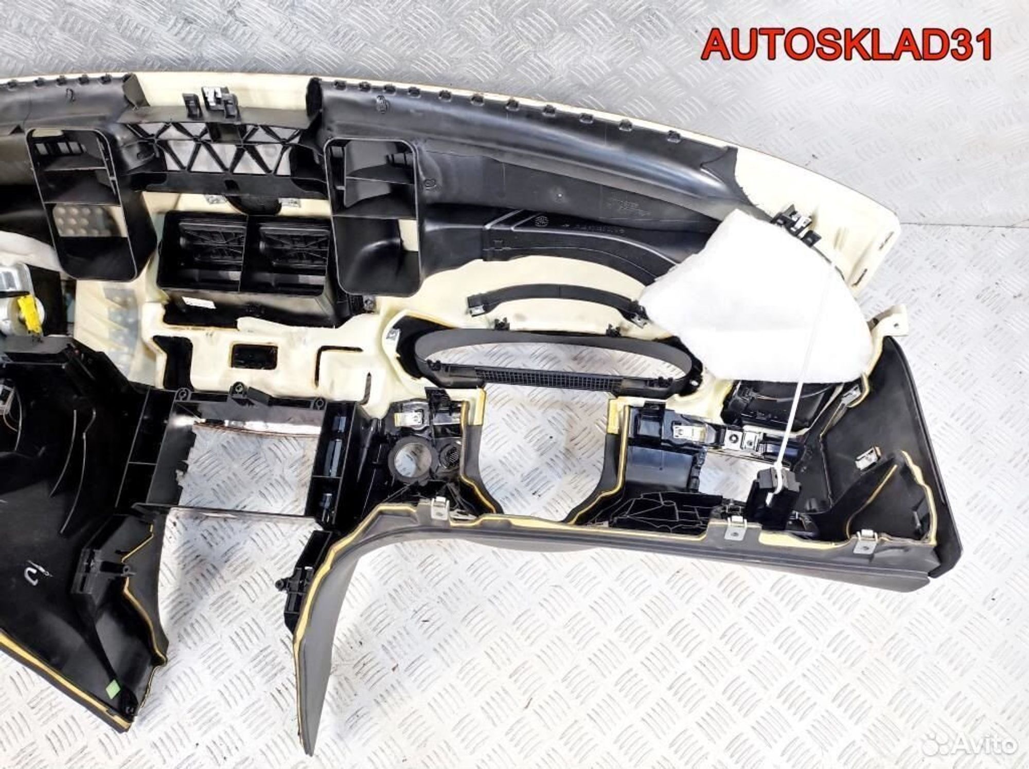 Торпедо Mercedes Benz W211 A2116800687, 10000 рублей, Дубовое