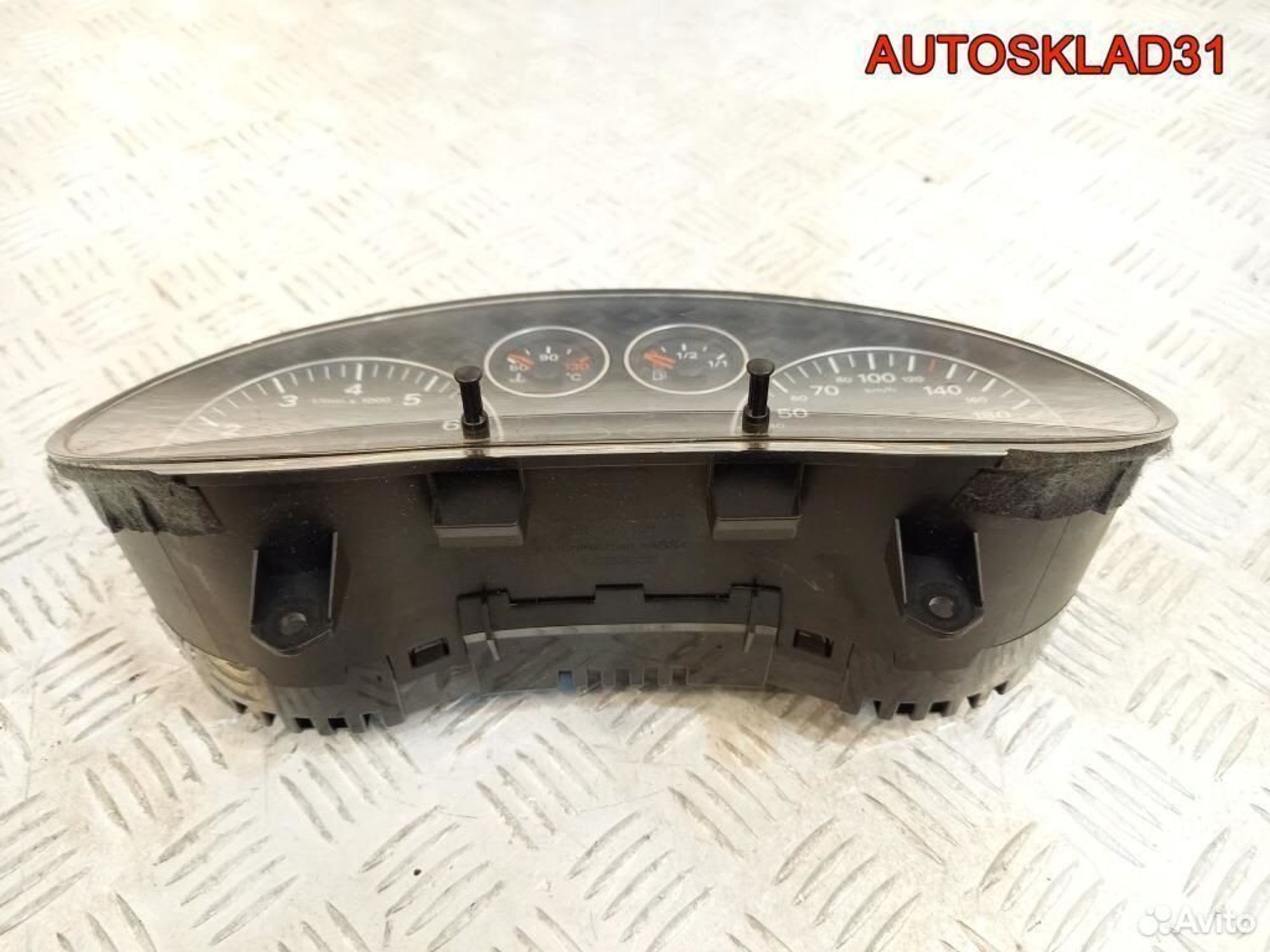 Панель приборов Audi A3 8P1 8P0920900M бензин, 8100 рублей, Дубовое