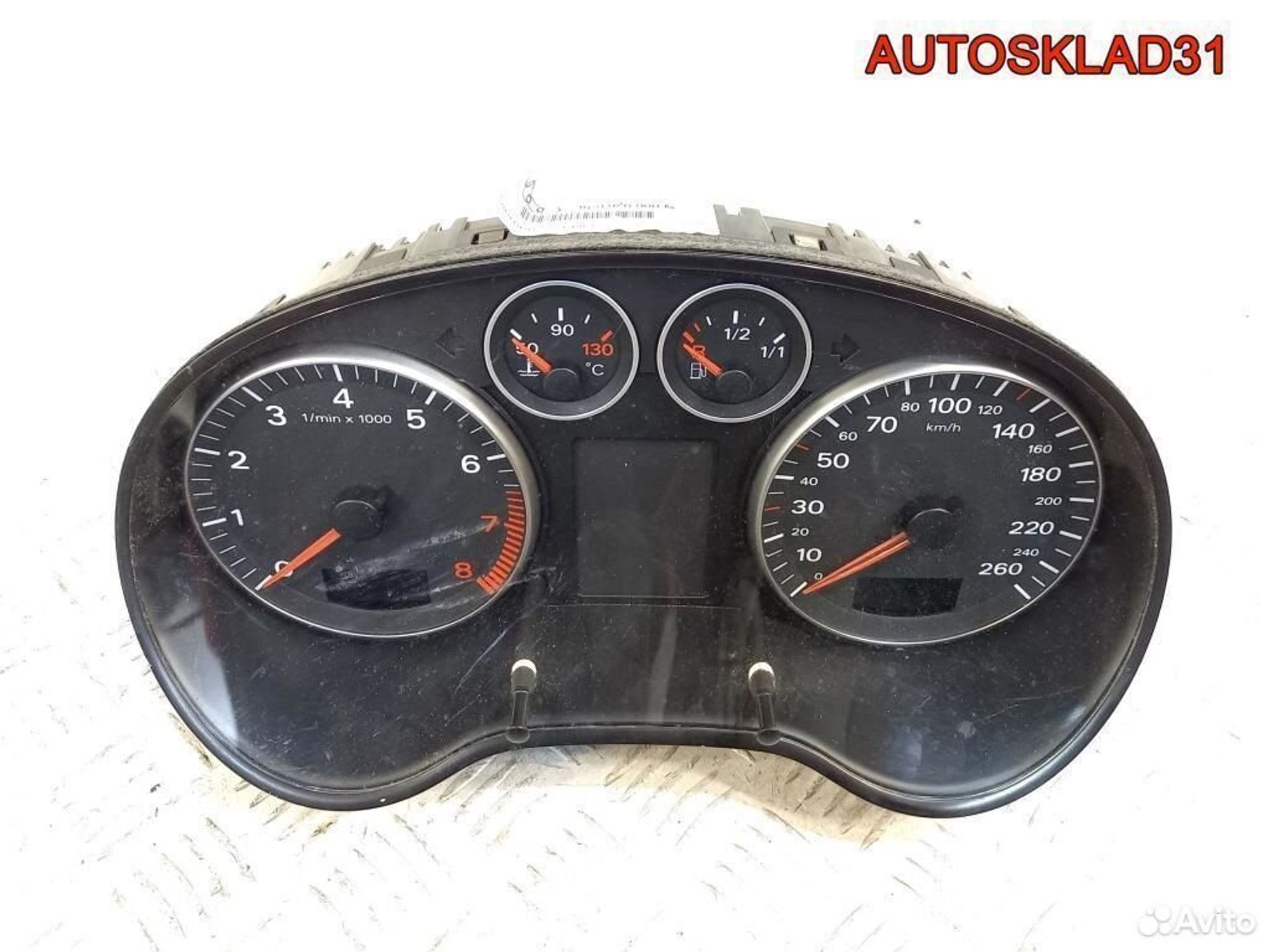 Панель приборов Audi A3 8P1 8P0920900M бензин, 8100 рублей, Дубовое