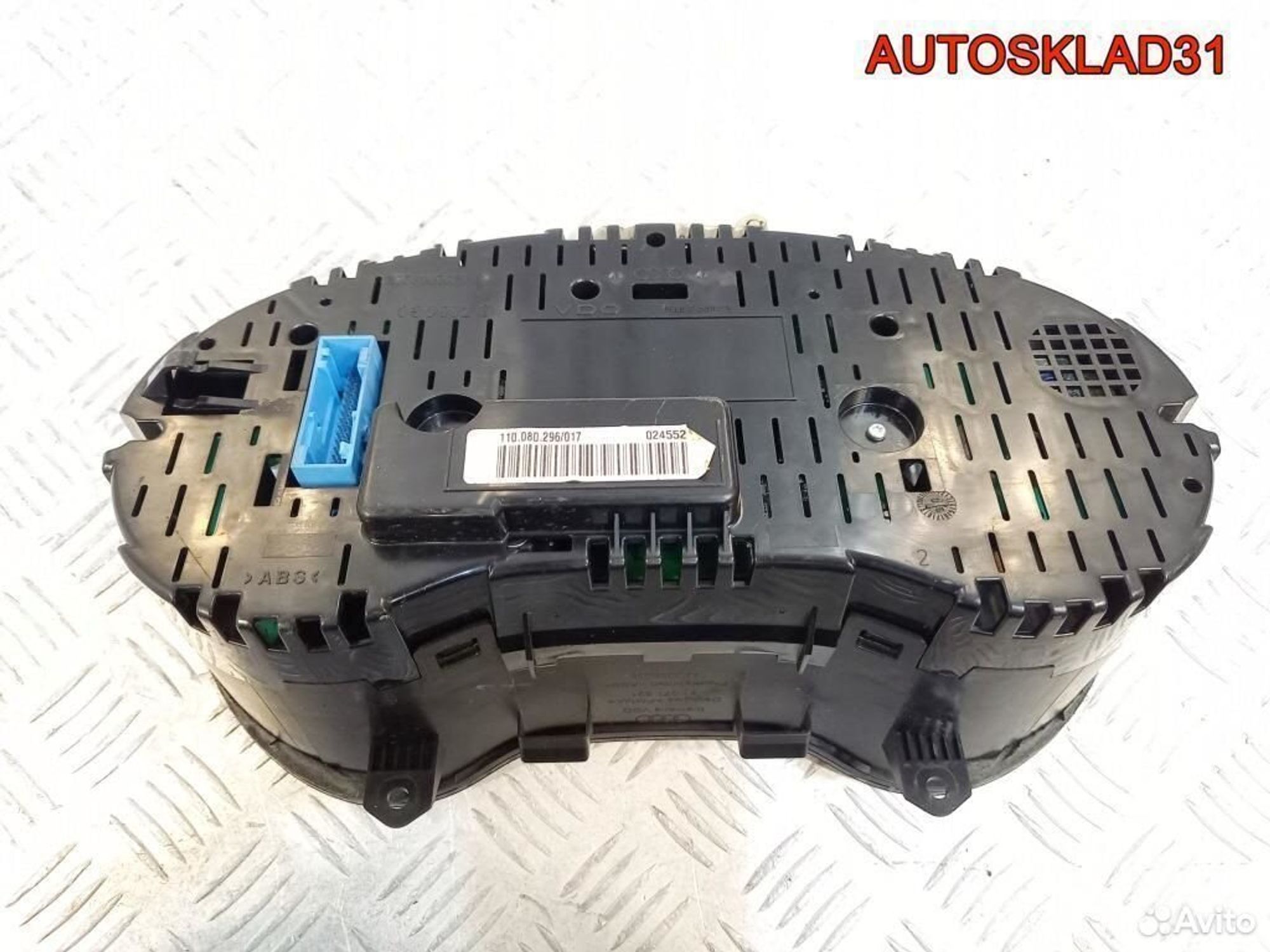 Панель приборов Audi A3 8P1 8P0920900M бензин, 8100 рублей, Дубовое