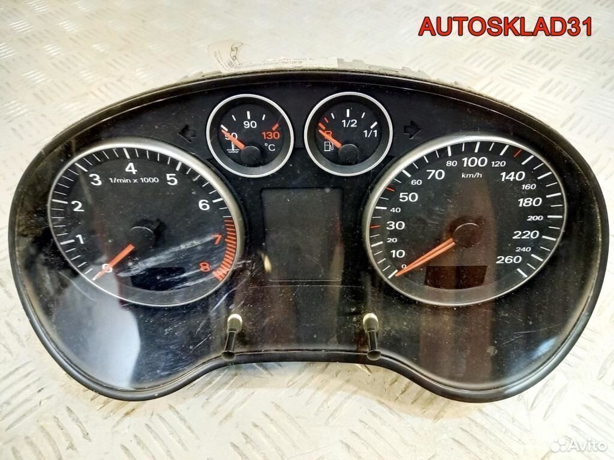 Панель приборов Audi A3 8P1 8P0920900M бензин, 8100 рублей, Дубовое