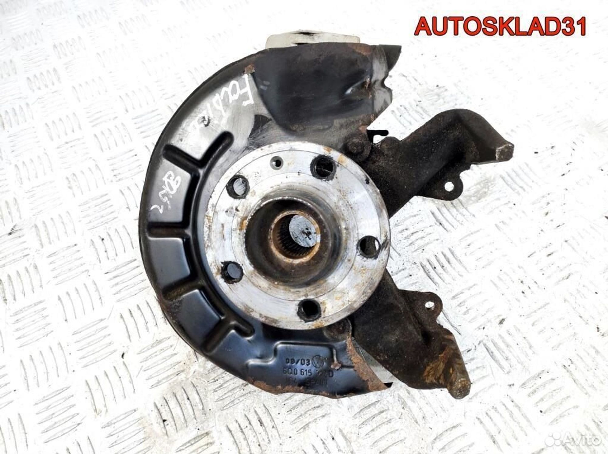 Кулак поворотный передний правый Skoda Fabia 3, 4100 рублей, Дубовое