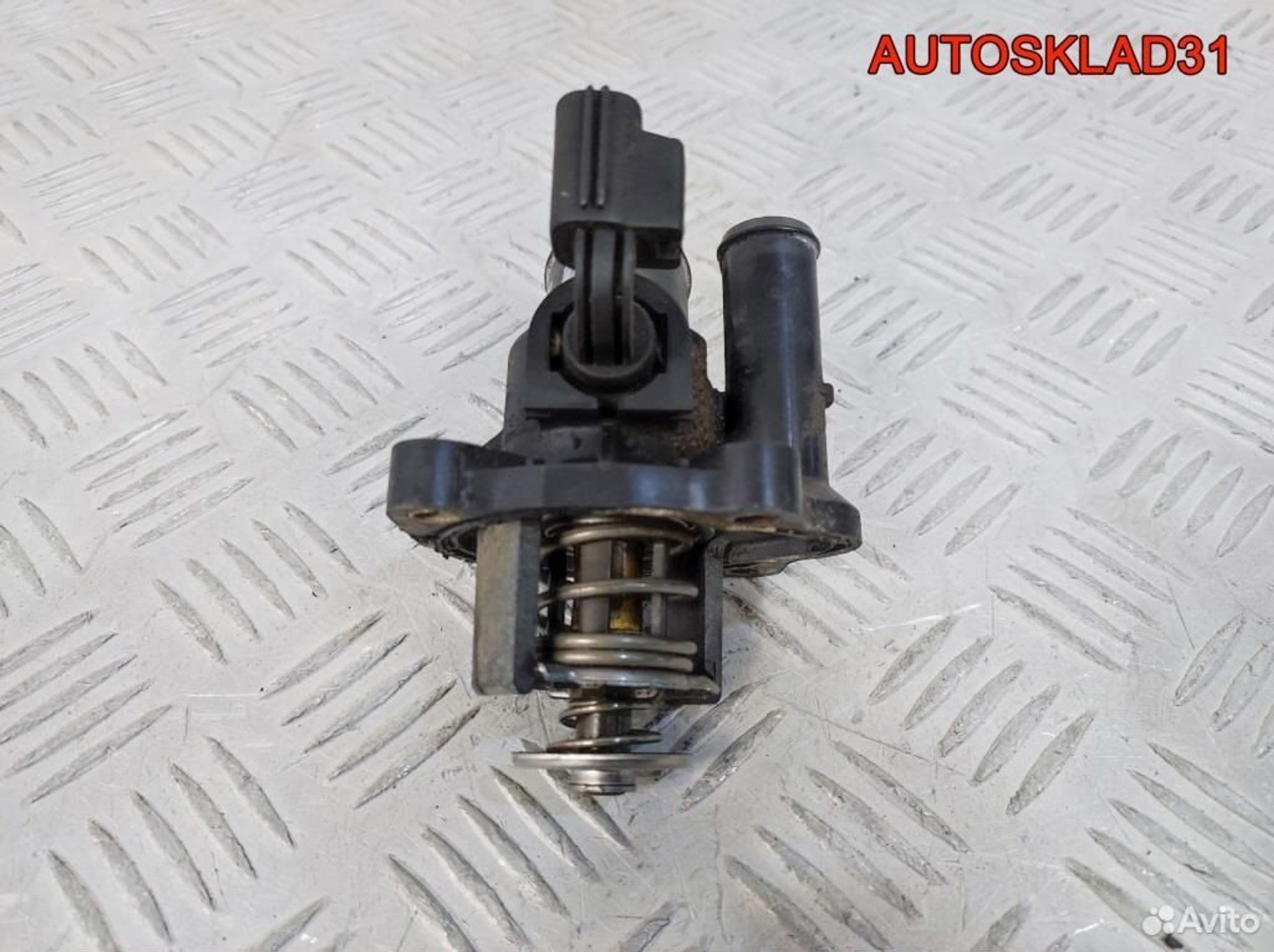 Термостат Ford Mondeo 3 1S7G8575AH Бензин, 2100 рублей, Дубовое