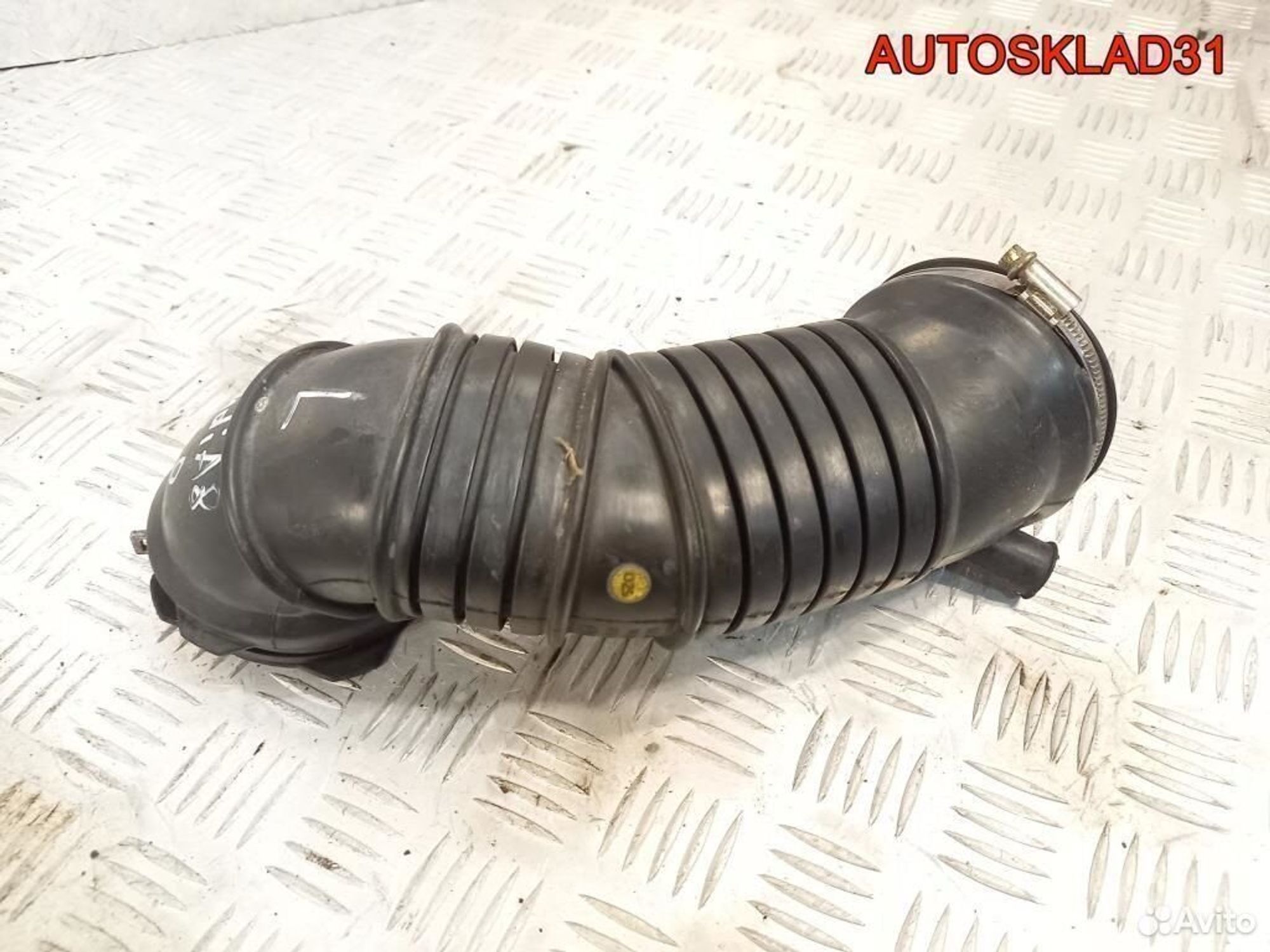 Патрубок воздушного фильтра Audi A8 4E 07C129627F, 1700 рублей, Дубовое