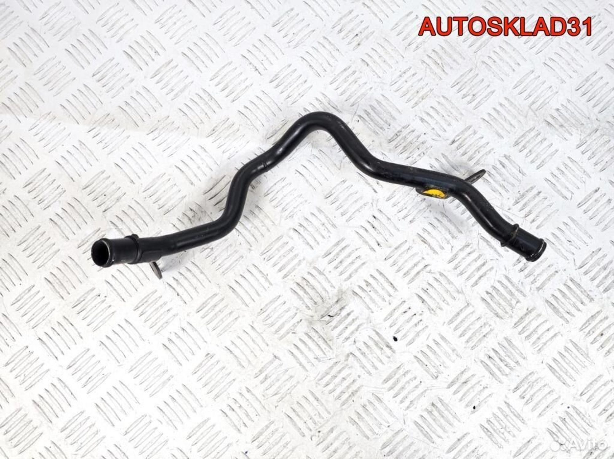 Трубка системы охлаждения Audi A8 D3 4E0121400J, 1100 рублей, Дубовое