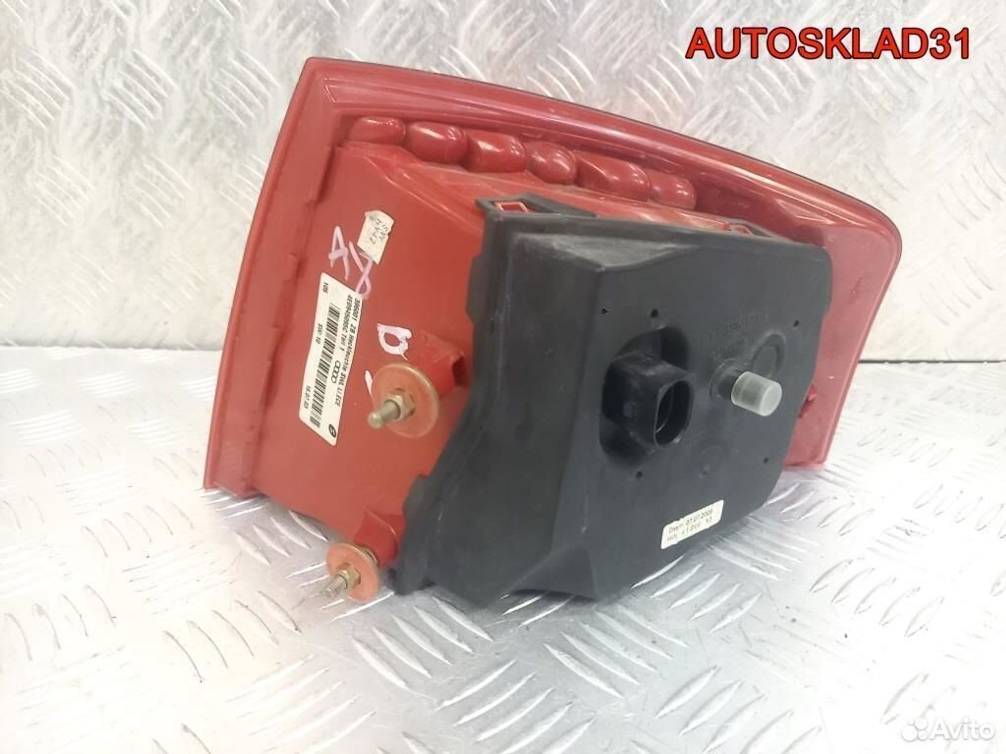 Фонарь задний наружный левый Audi A8 D3 4E0945095C, 10200 рублей, Дубовое