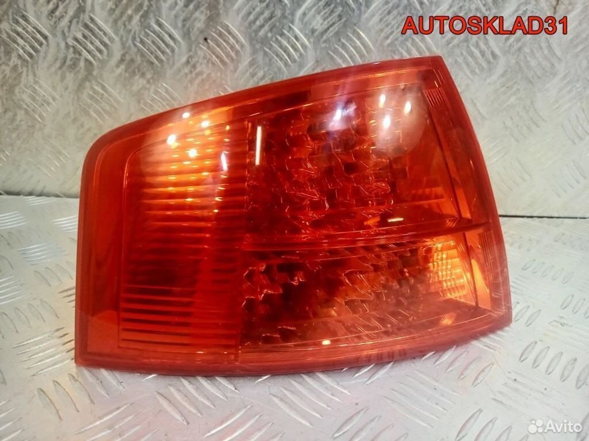 Фонарь задний наружный левый Audi A8 D3 4E0945095C, 10200 рублей, Дубовое