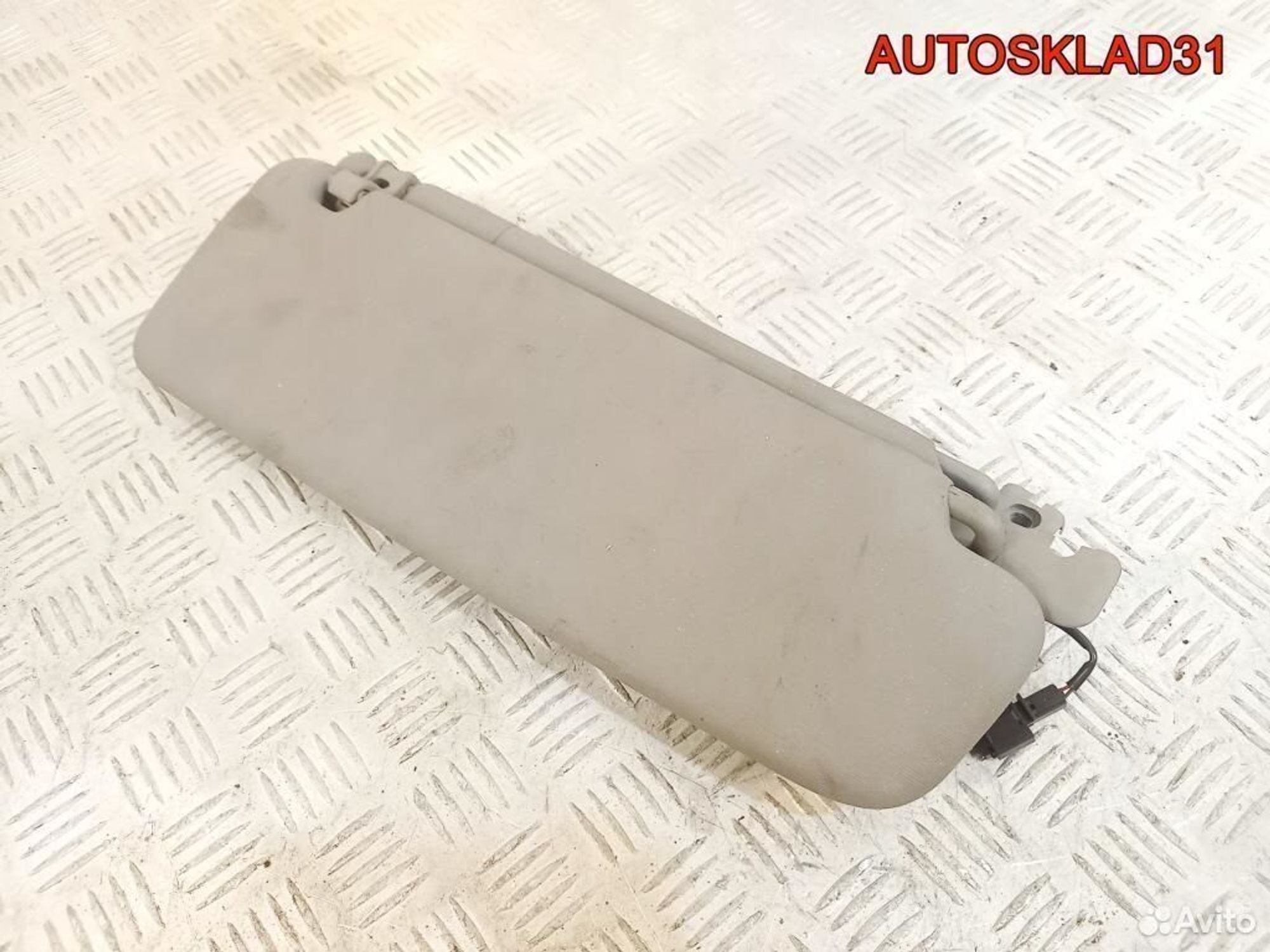 Козырек солнцезащитный левый VW Touareg 2002-2010, 1800 рублей, Дубовое