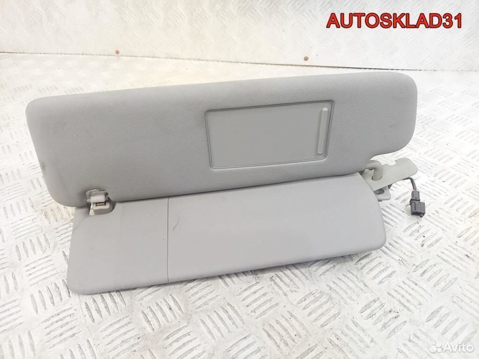 Козырек солнцезащитный левый VW Touareg 2002-2010, 1800 рублей, Дубовое