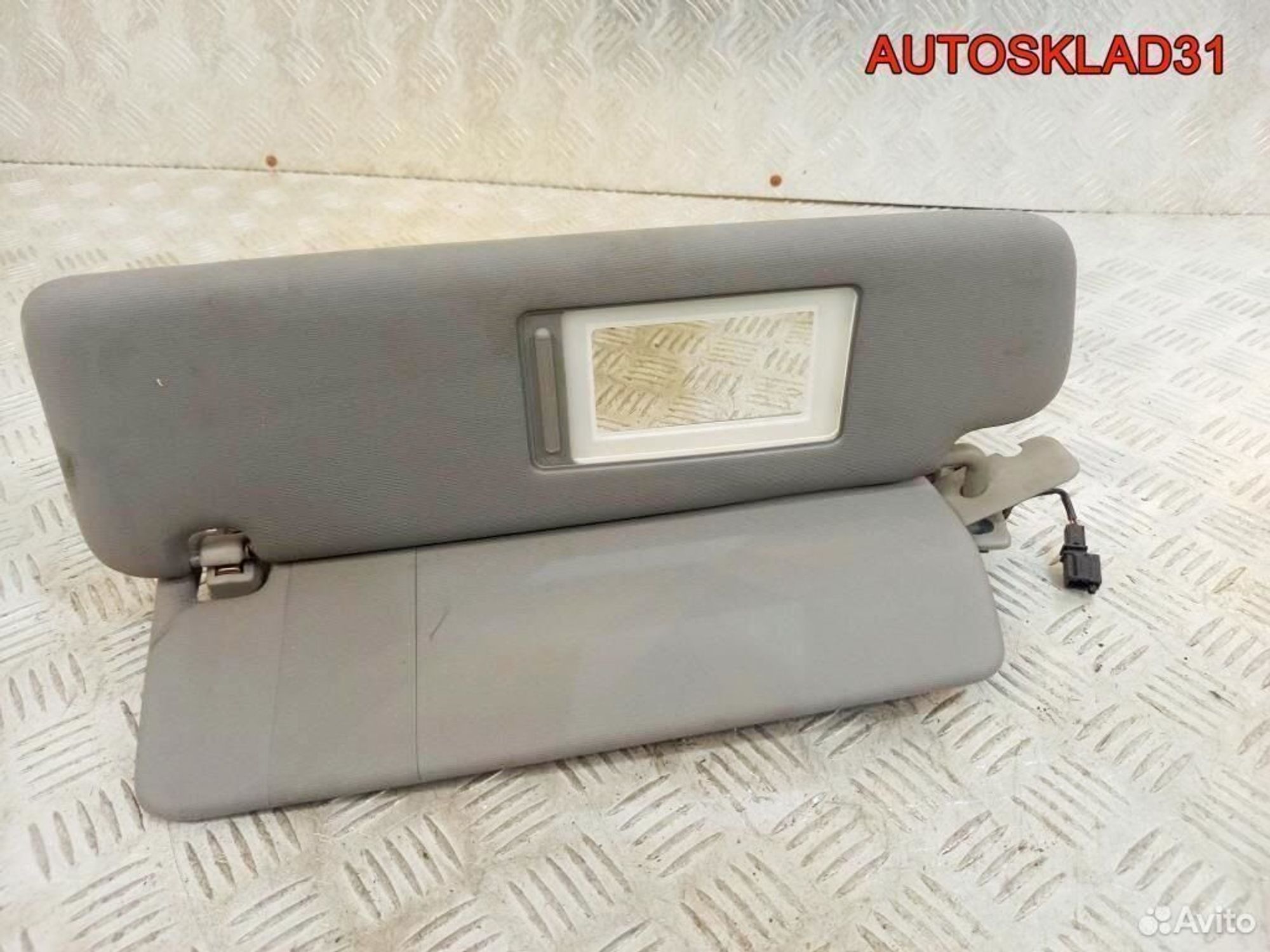 Козырек солнцезащитный левый VW Touareg 2002-2010, 1800 рублей, Дубовое