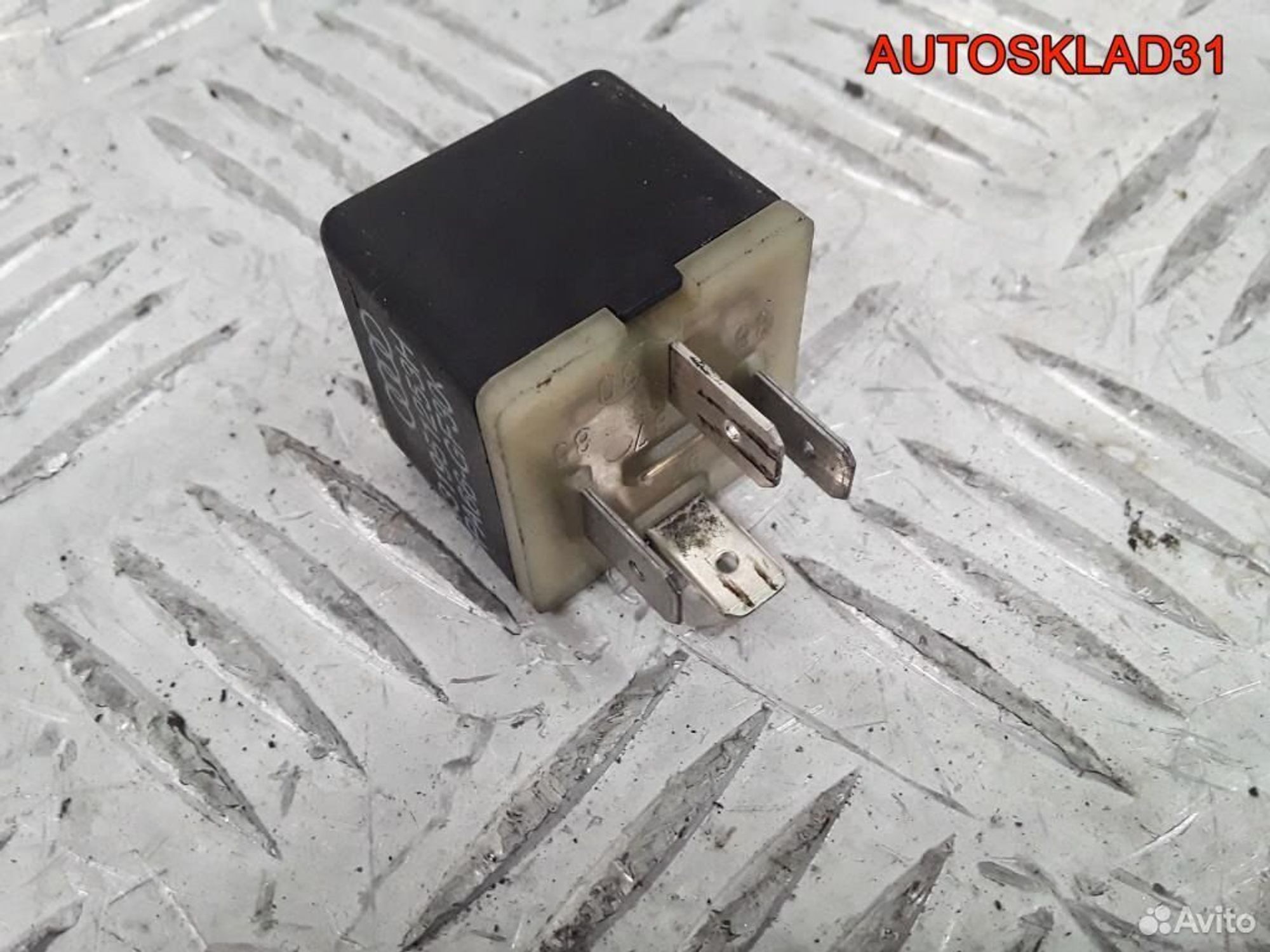 Реле 204 многофункциональное A6 C4 431951253H, 600 рублей, Дубовое