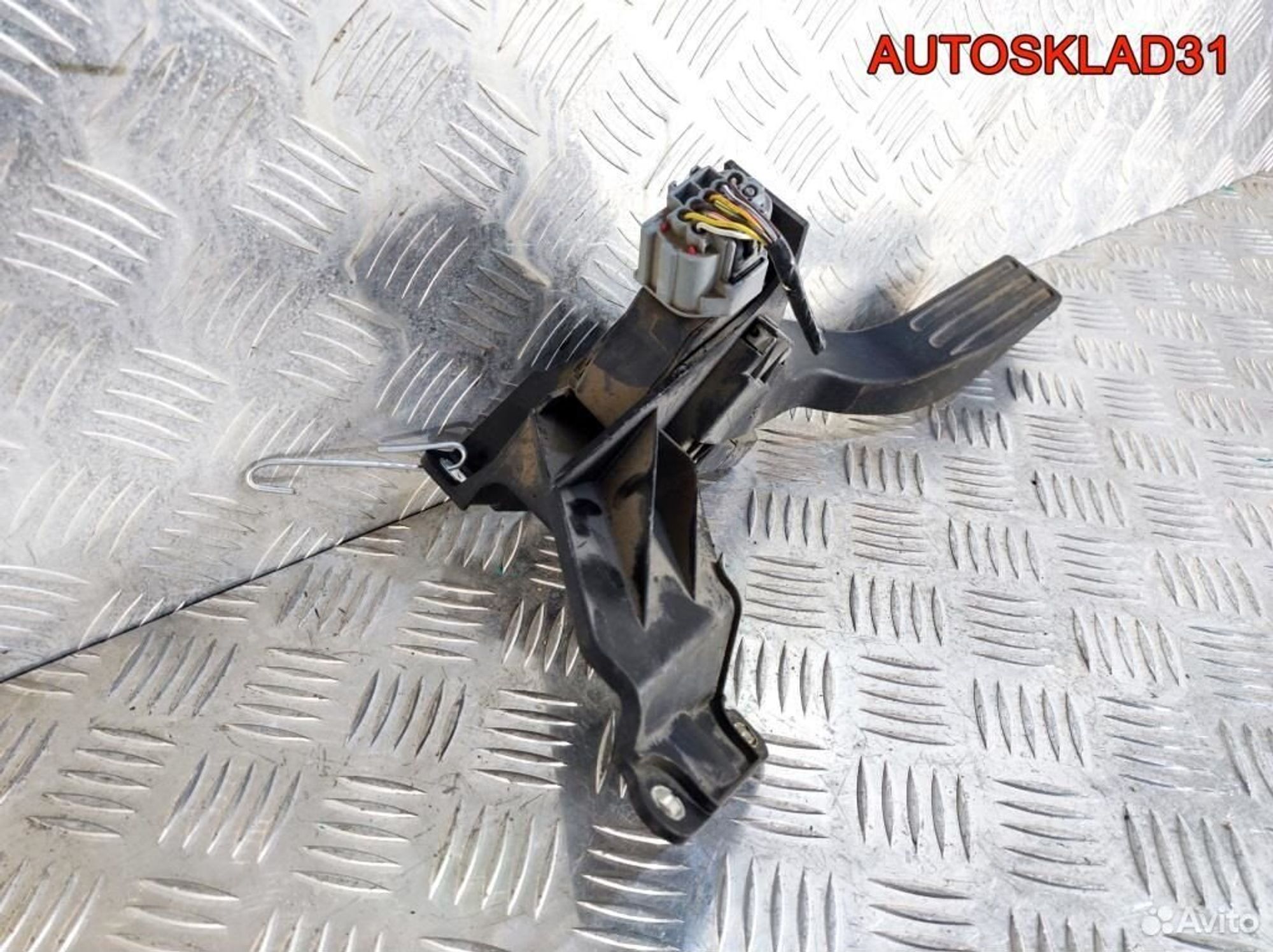 Педаль газа Ford Mondeo 3 2S719F836DA Дизель, 1700 рублей, Дубовое